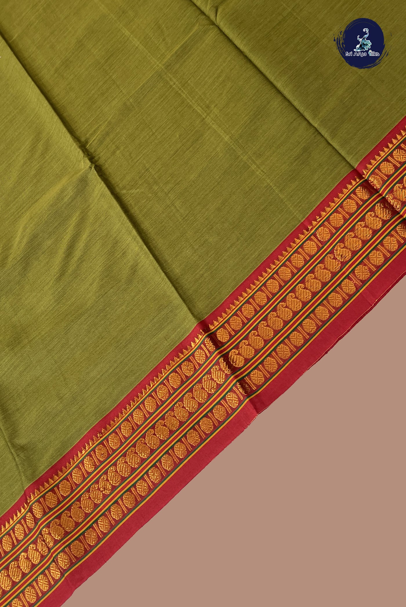 Mehendi Green Budget Semi Silk Cotton Saree With Plain Pattern