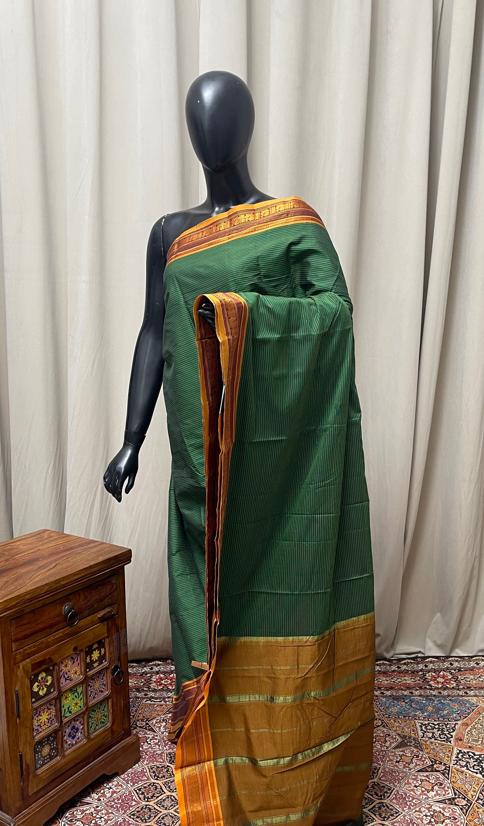 Dark Green Budget Semi Silk Cotton Saree With Doria Lines Pattern