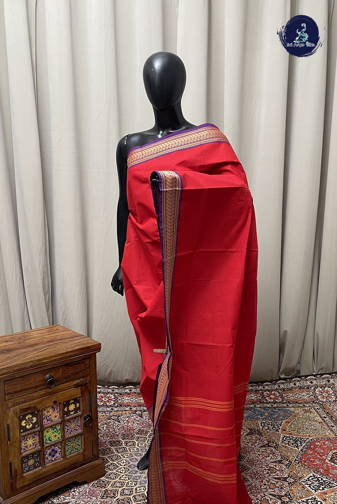 Red Chettinad Cotton Saree With Plain Pattern