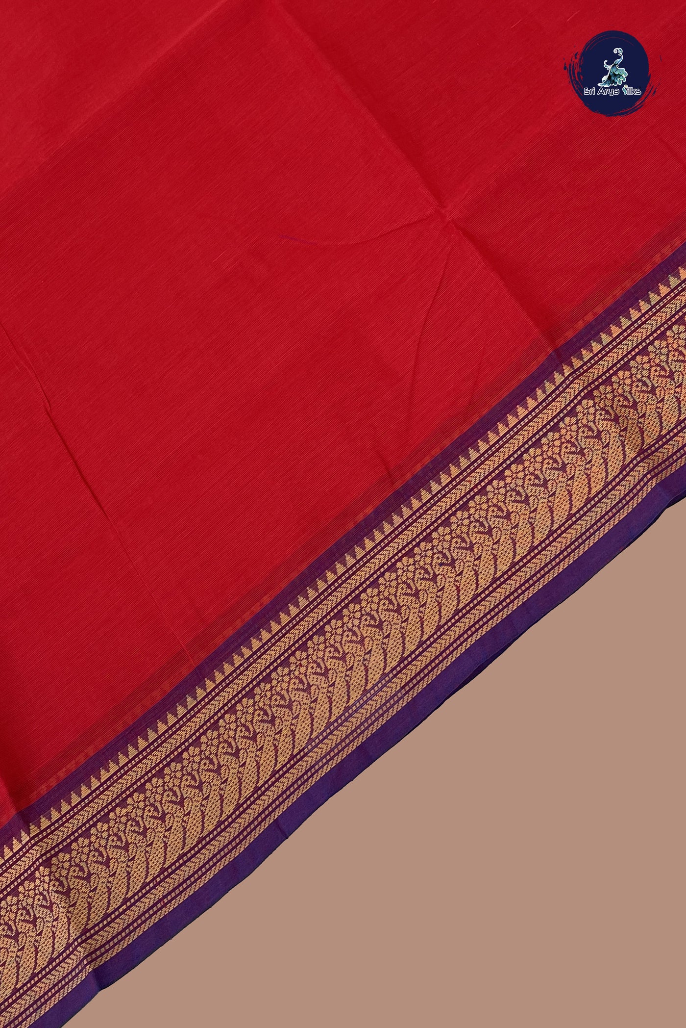 Red Chettinad Cotton Saree With Plain Pattern