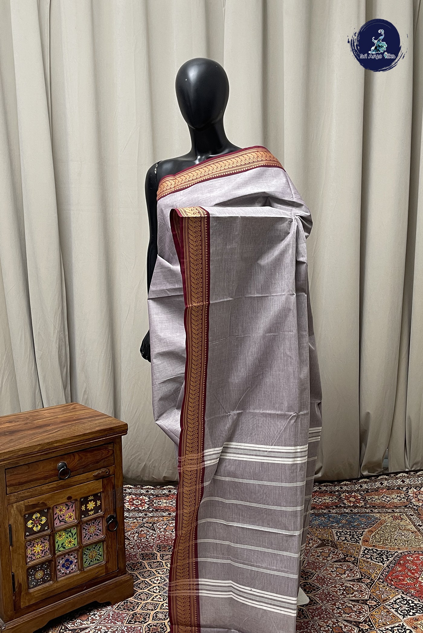 Grey Chettinad Cotton Saree With Plain Pattern