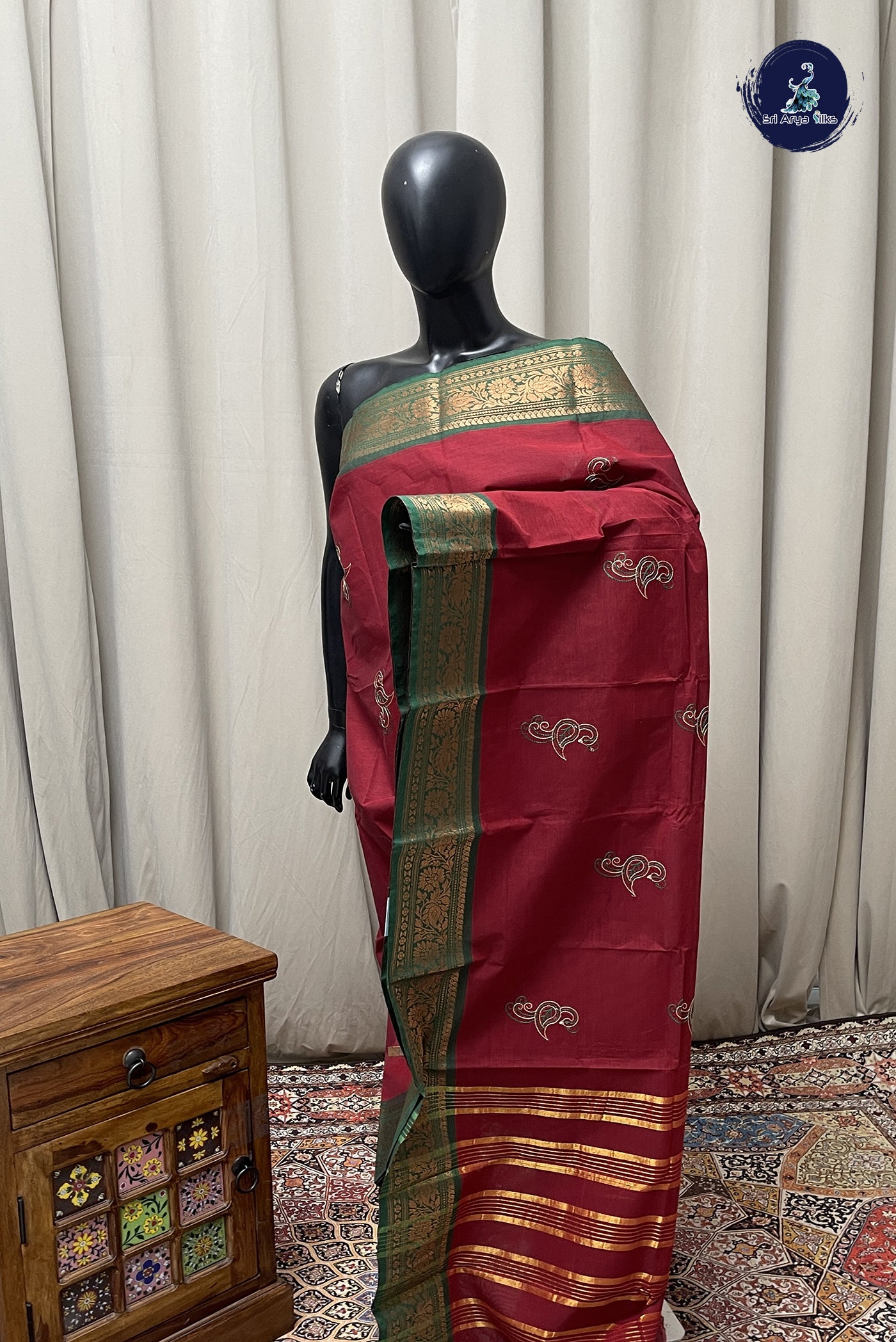 Arakku Chettinad Cotton Saree With Buttas Pattern