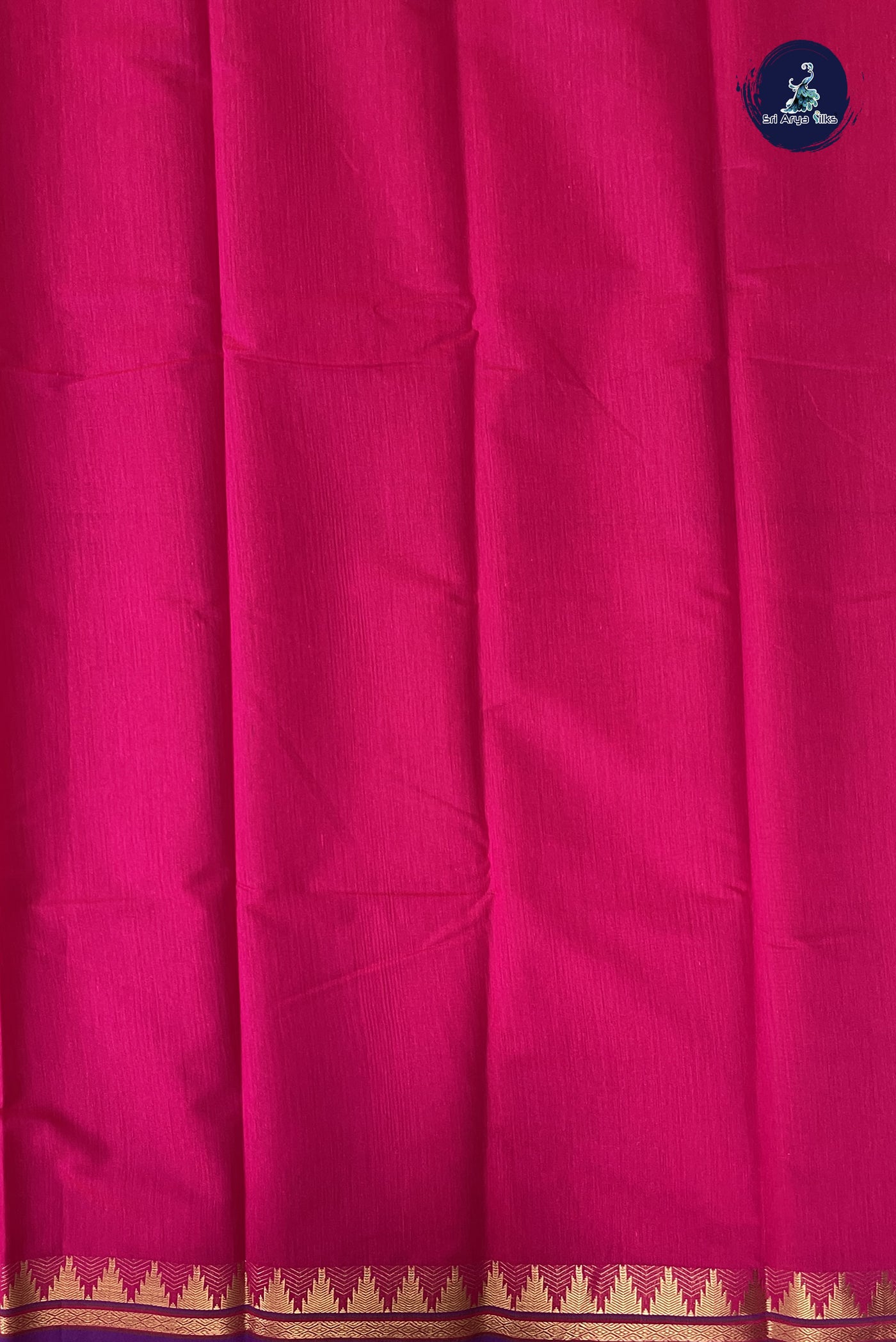 Magenta Budget Semi Silk Cotton Saree With Plain Pattern