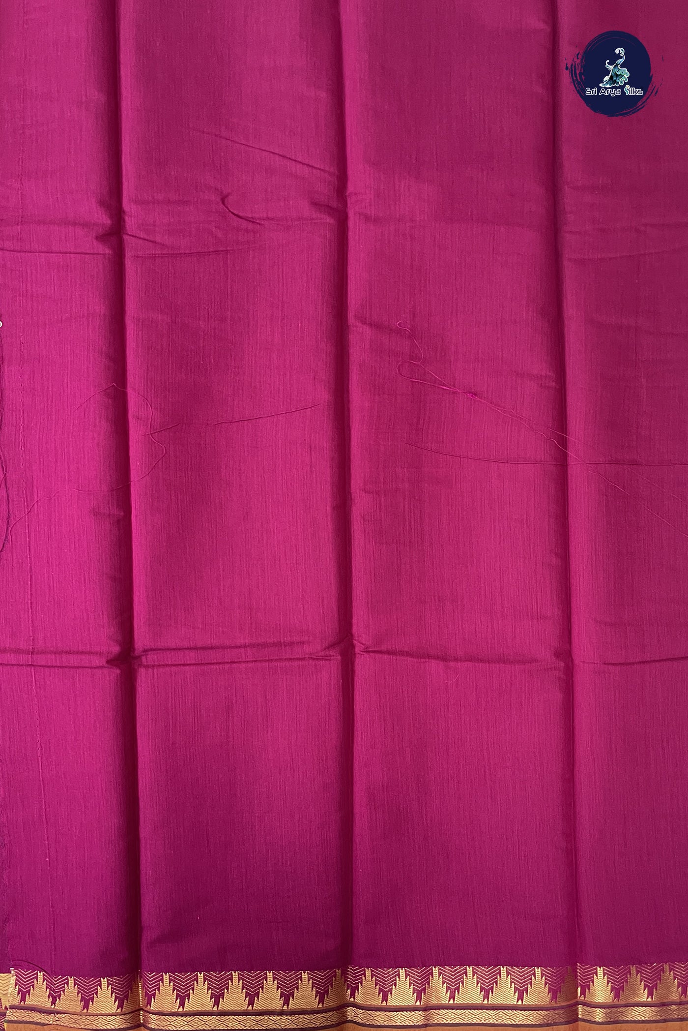Burgundy Budget Semi Silk Cotton Saree With Plain Pattern