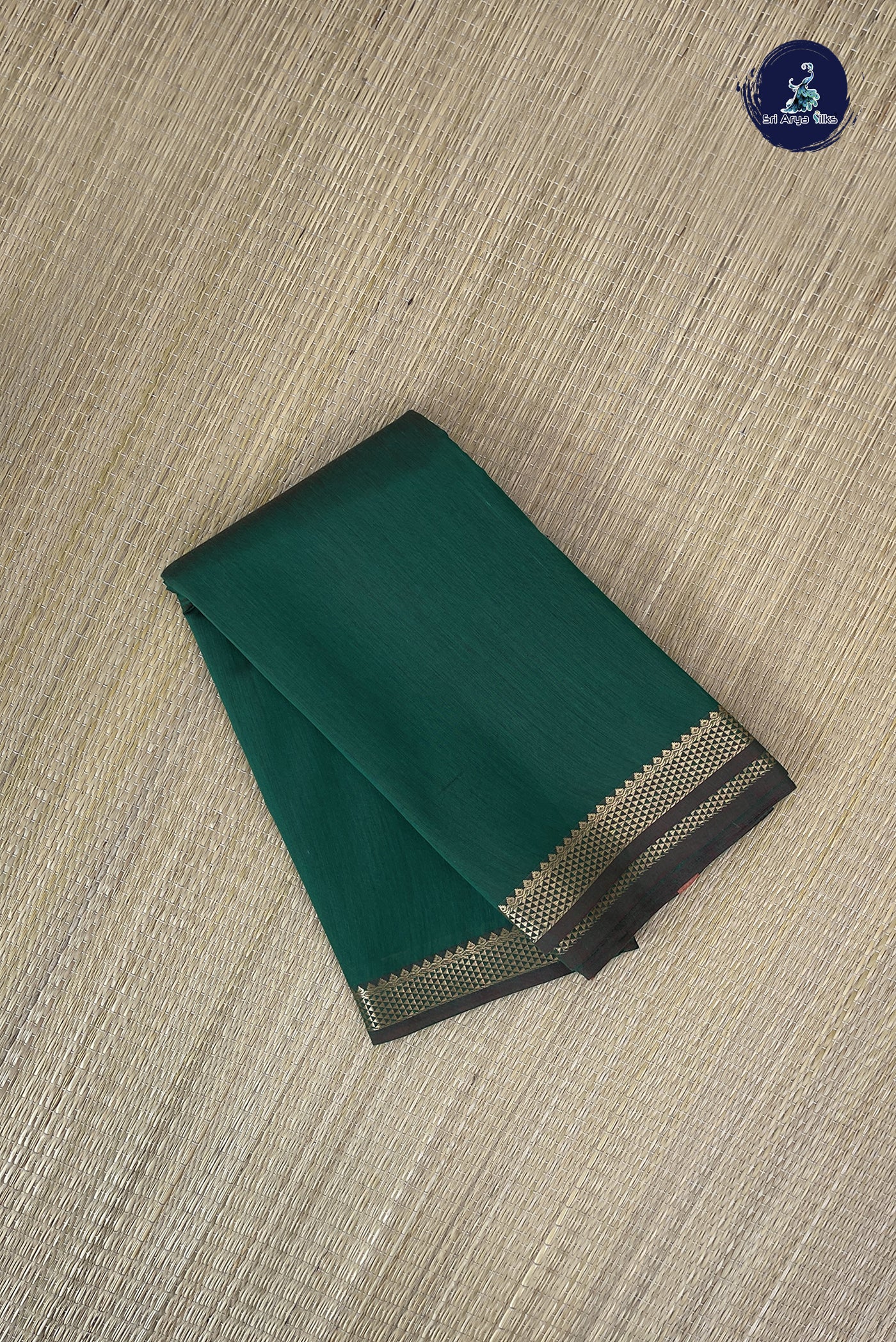 Dual Tone Green Budget Semi Silk Cotton Saree With Checked Pattern