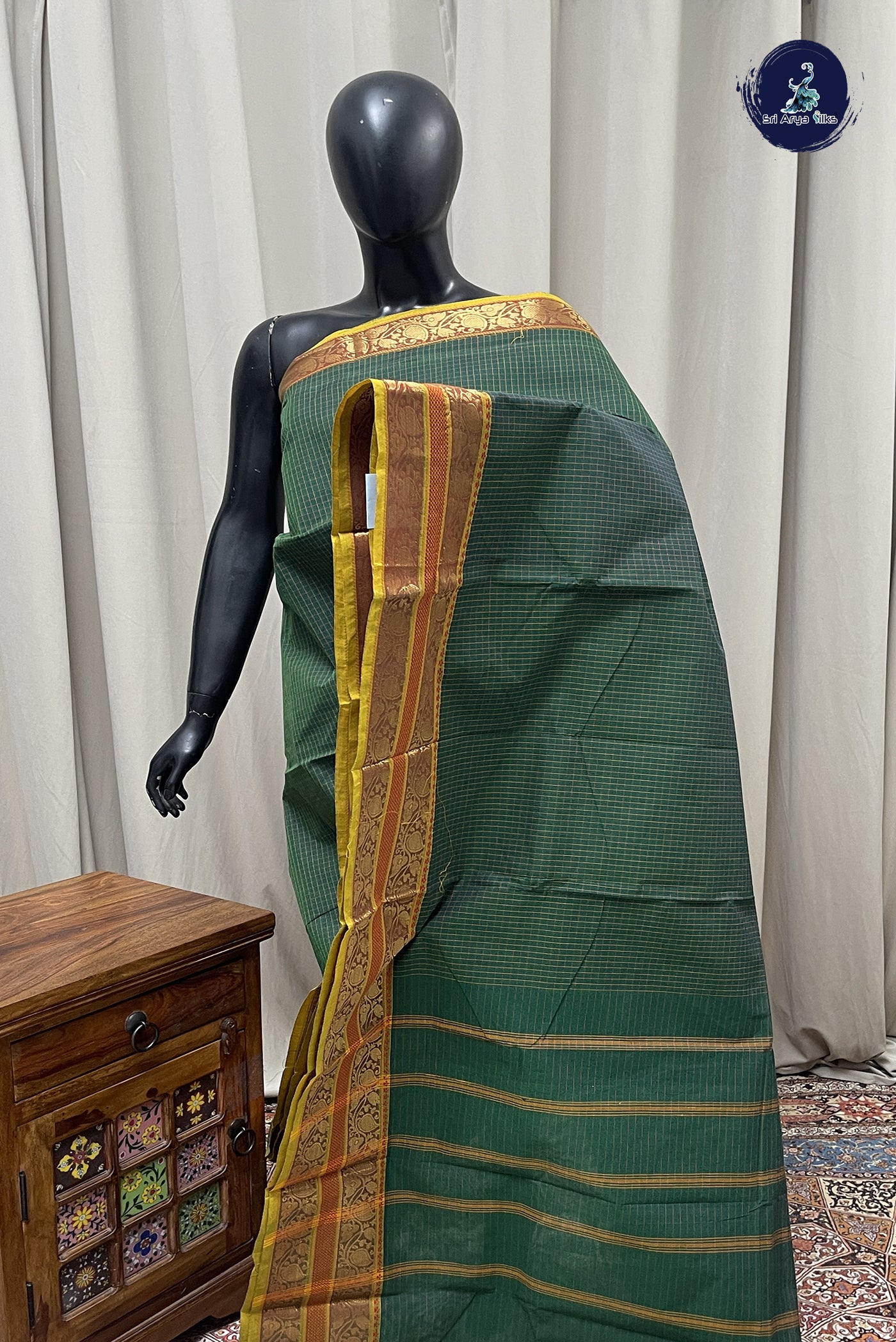 Bottle Green Kanchi Cotton Saree With Checked Pattern