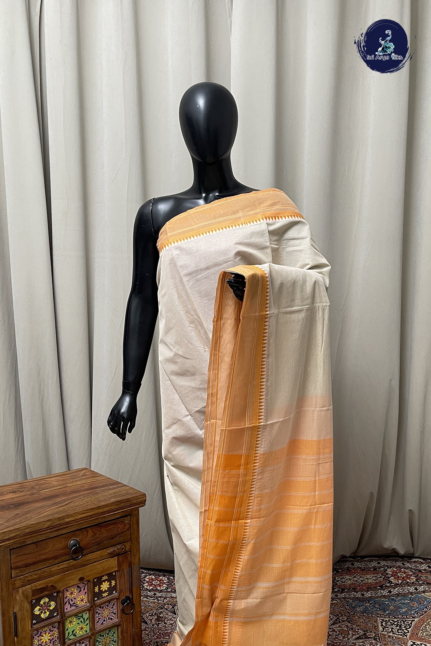 Chikku Shade Cotton Saree With Doria Lines Pattern