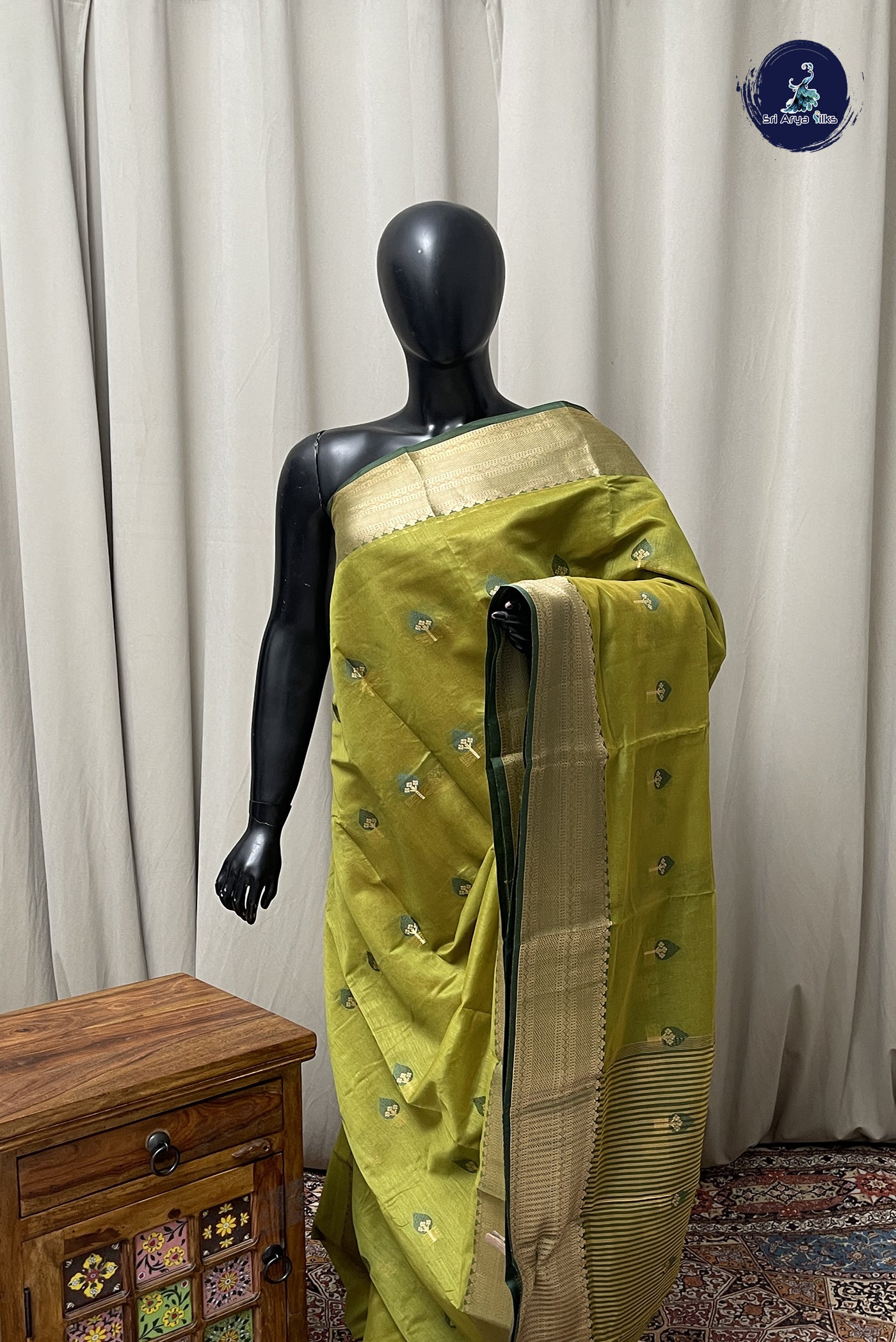 Mehendi Green Mangalgiri Cotton Saree With Zari Buttas Pattern