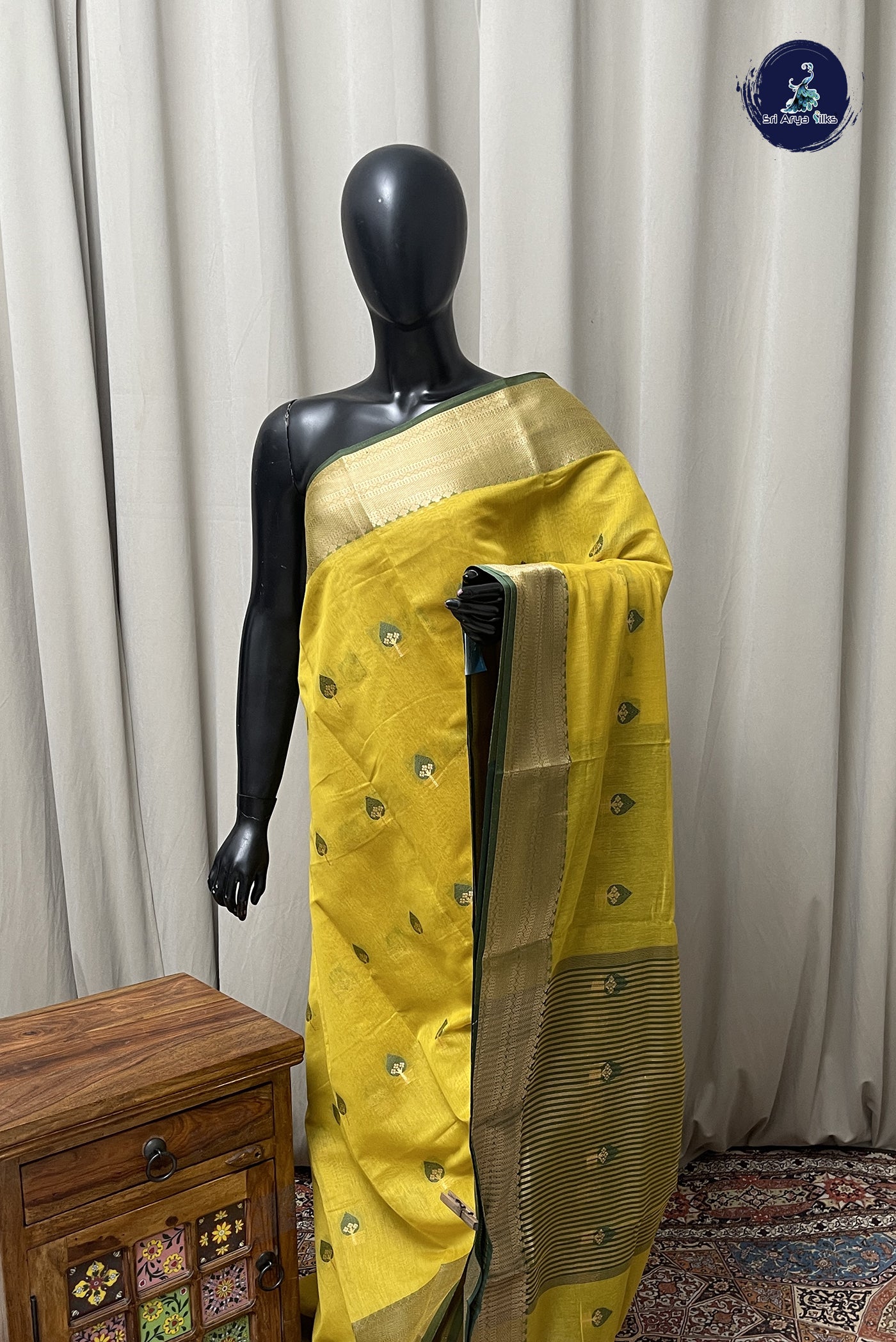 Paasiparupu Green Mangalgiri Cotton Saree With Zari Buttas Pattern