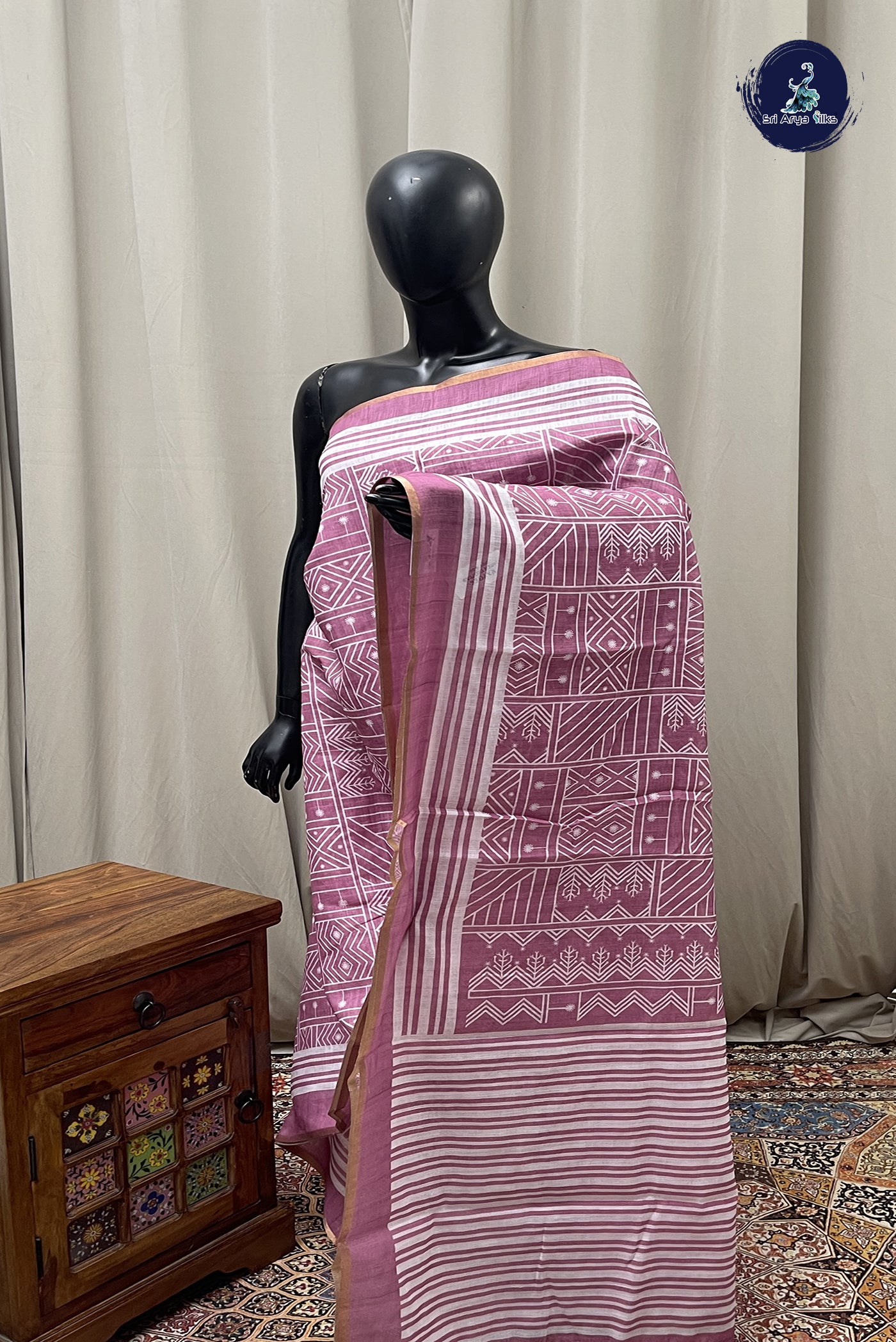 Pink Linen Saree With Printed Pattern