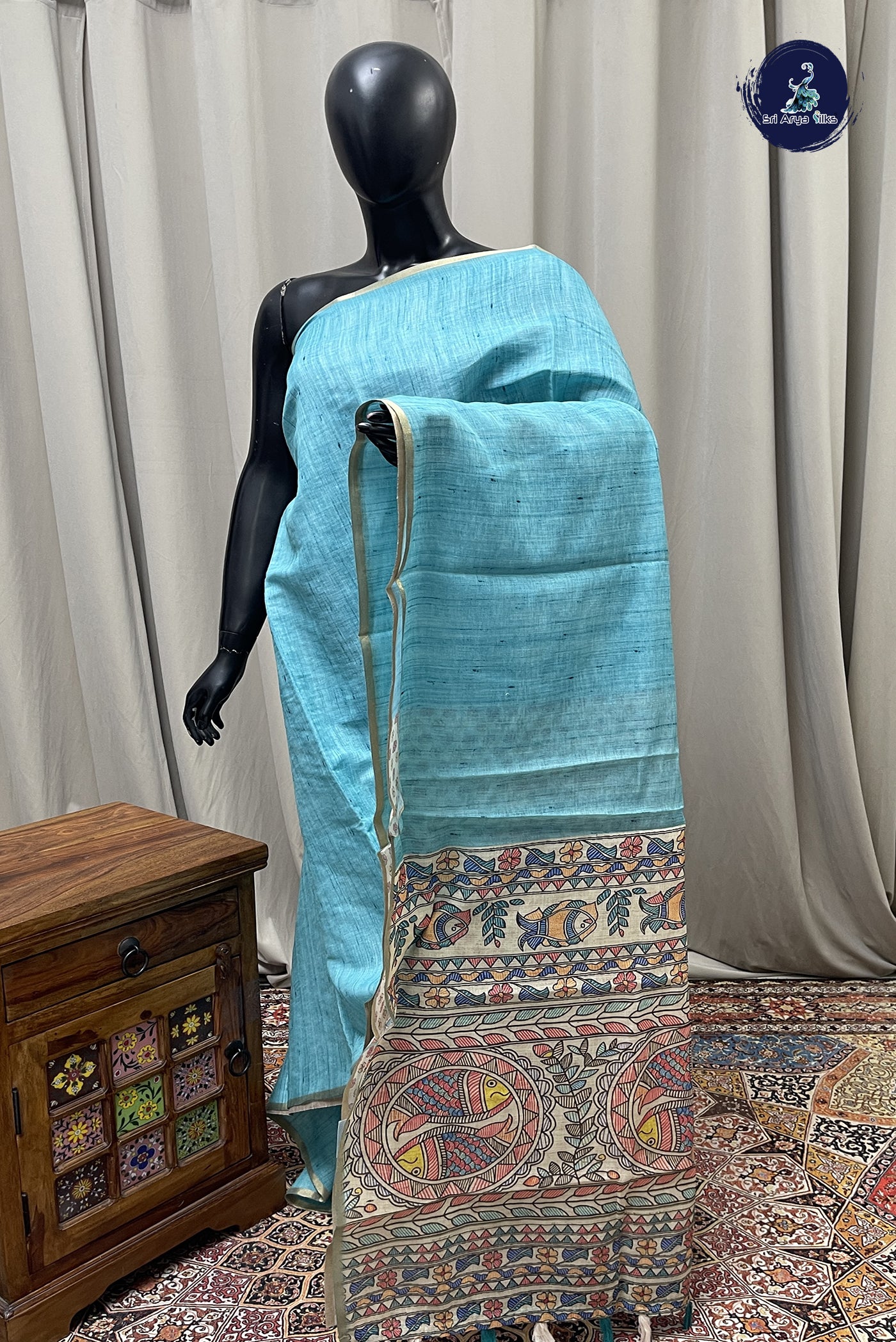 Blue Linen Saree With Plain Pattern