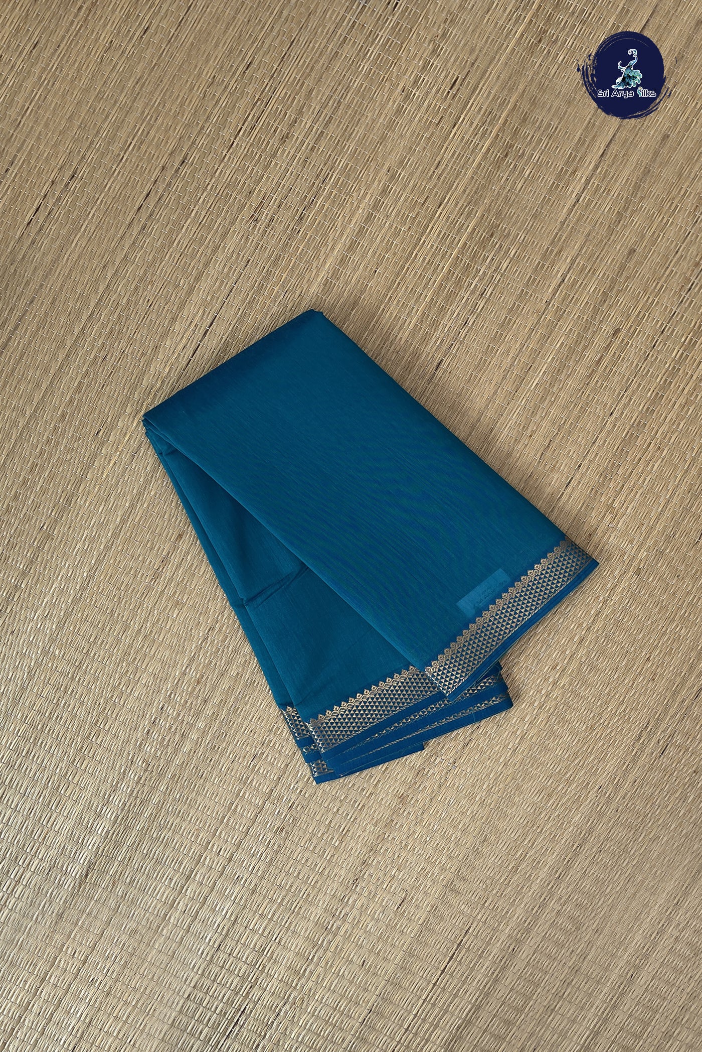 Sapphire Green Budget Semi Silk Cotton Saree With Plain Pattern
