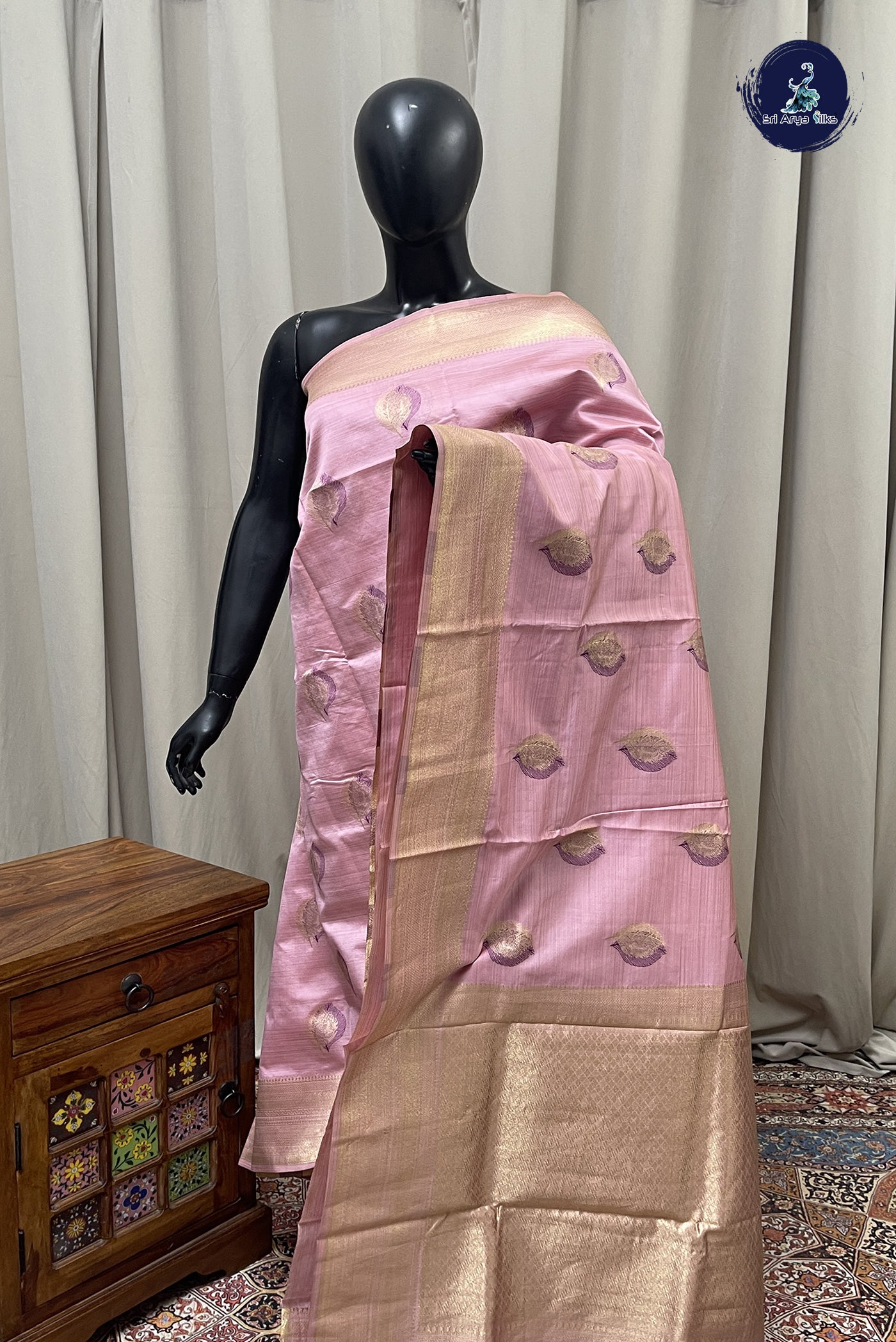 Pink Semi Tussar Saree With Buttas Pattern