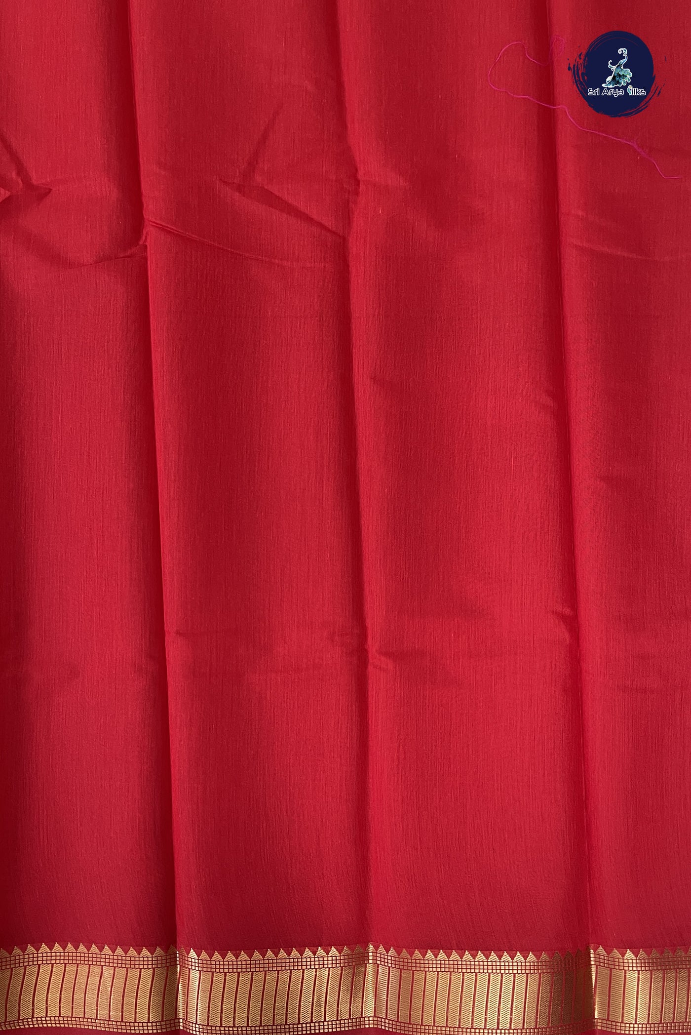 Red Budget Semi Silk Cotton Saree With Plain Pattern
