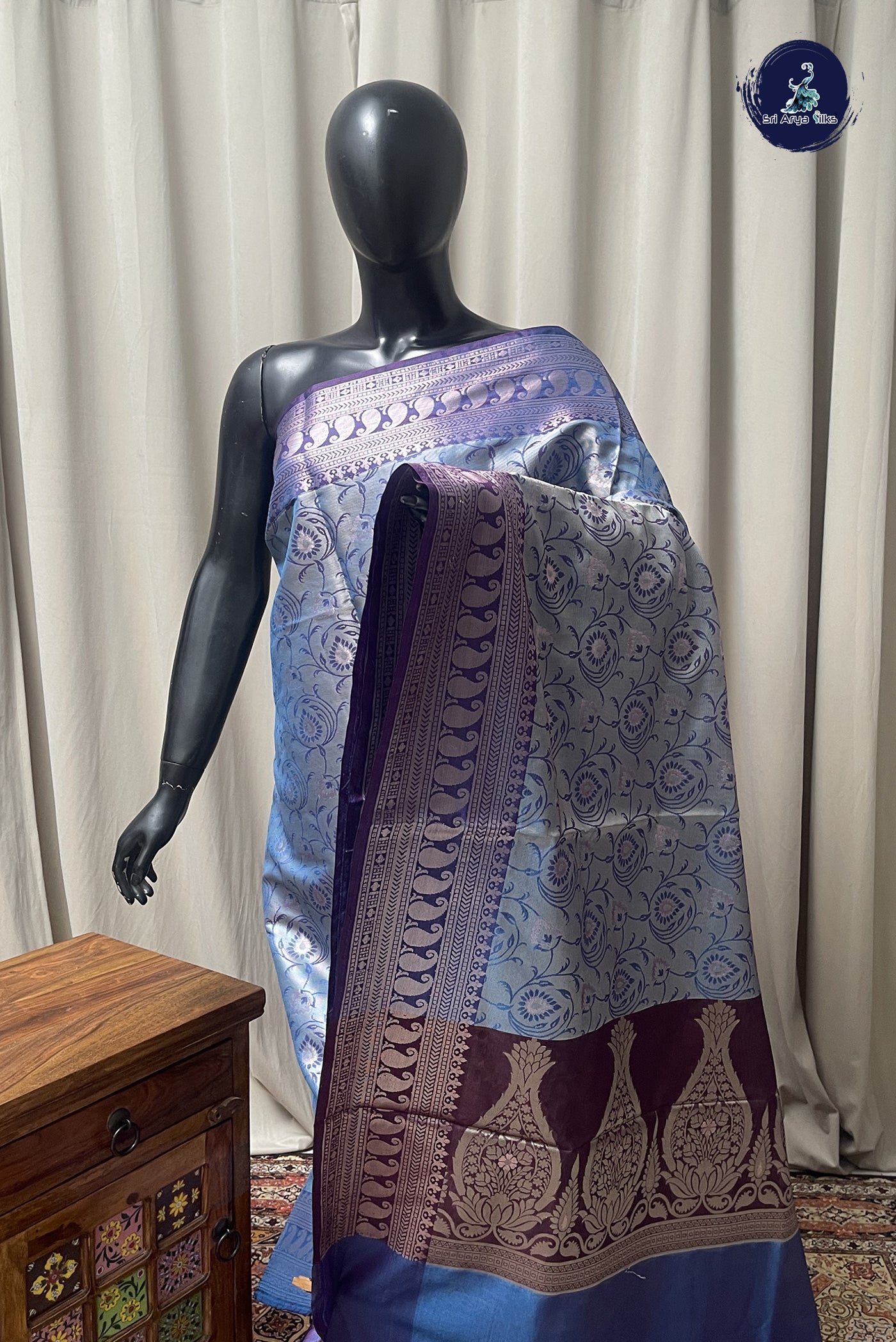 Dual Tone Blue Semi Banarasi Saree With Zari Woven Pattern