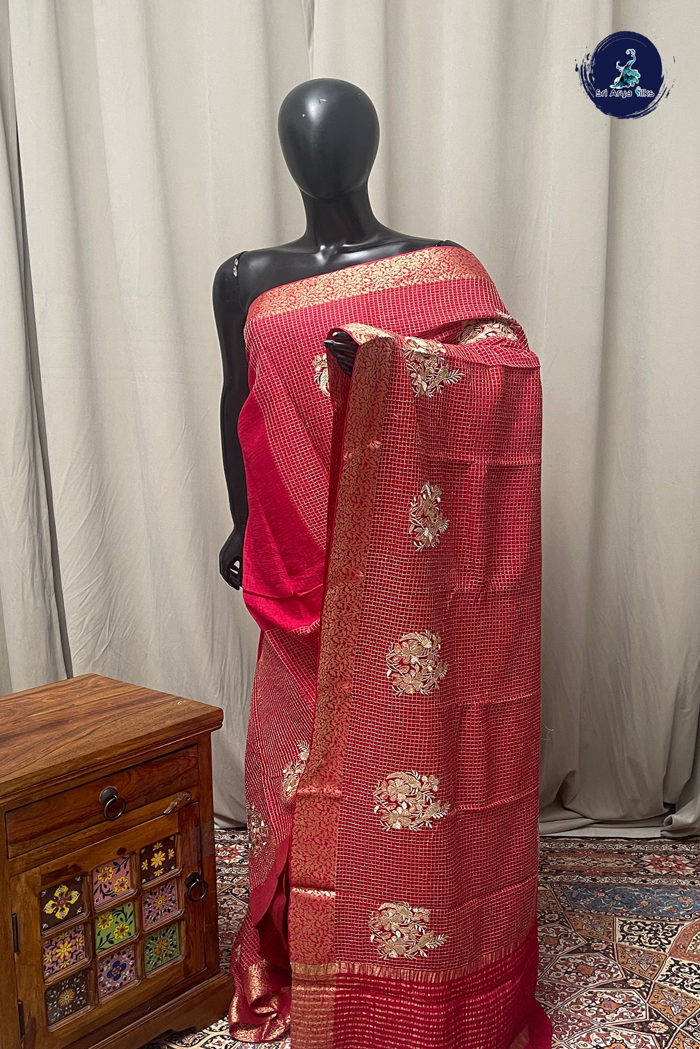 Red Georgette Banarasi Saree With Zari Checked Pattern
