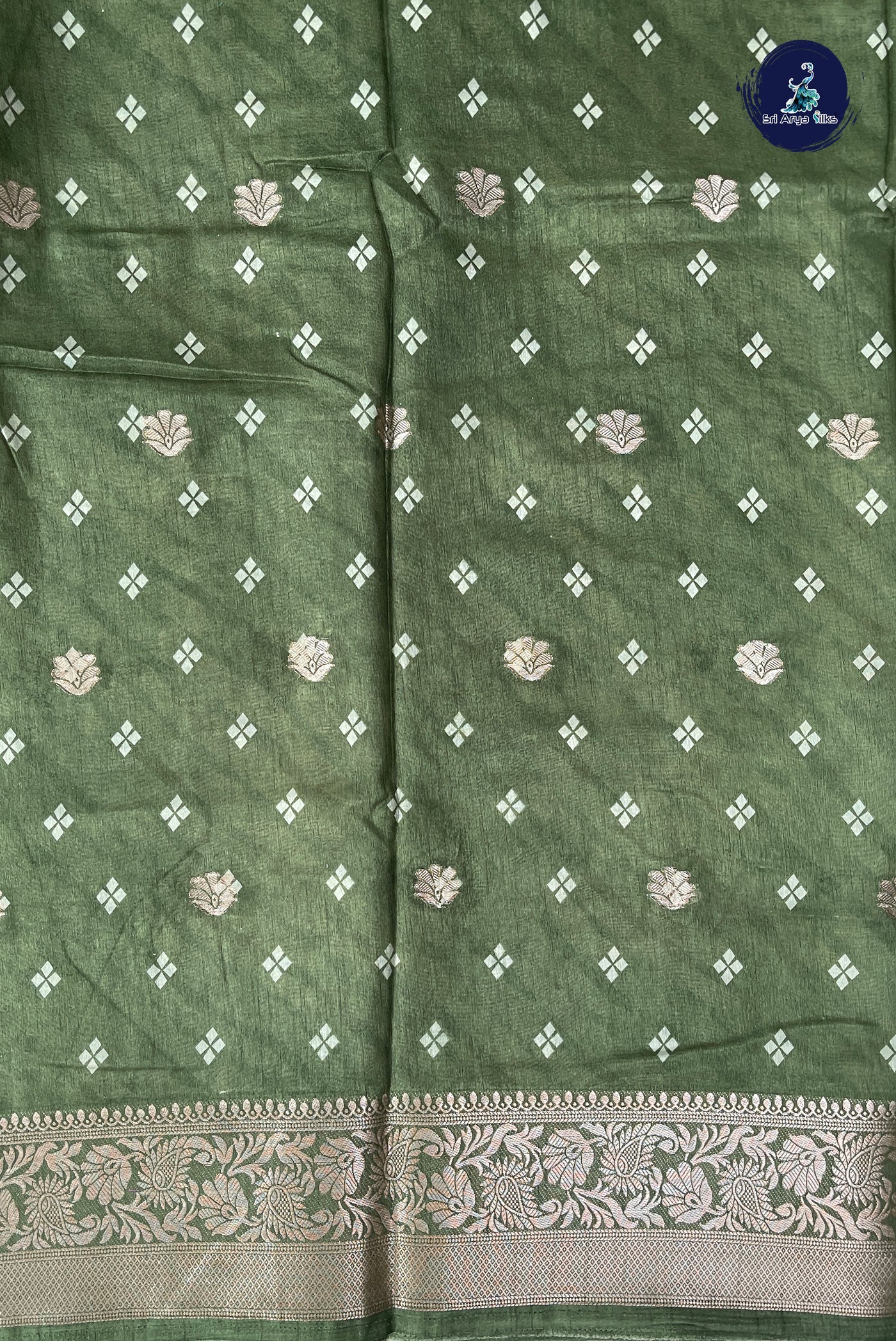 Off White Semi Crepe Silk Saree With Printed Pattern