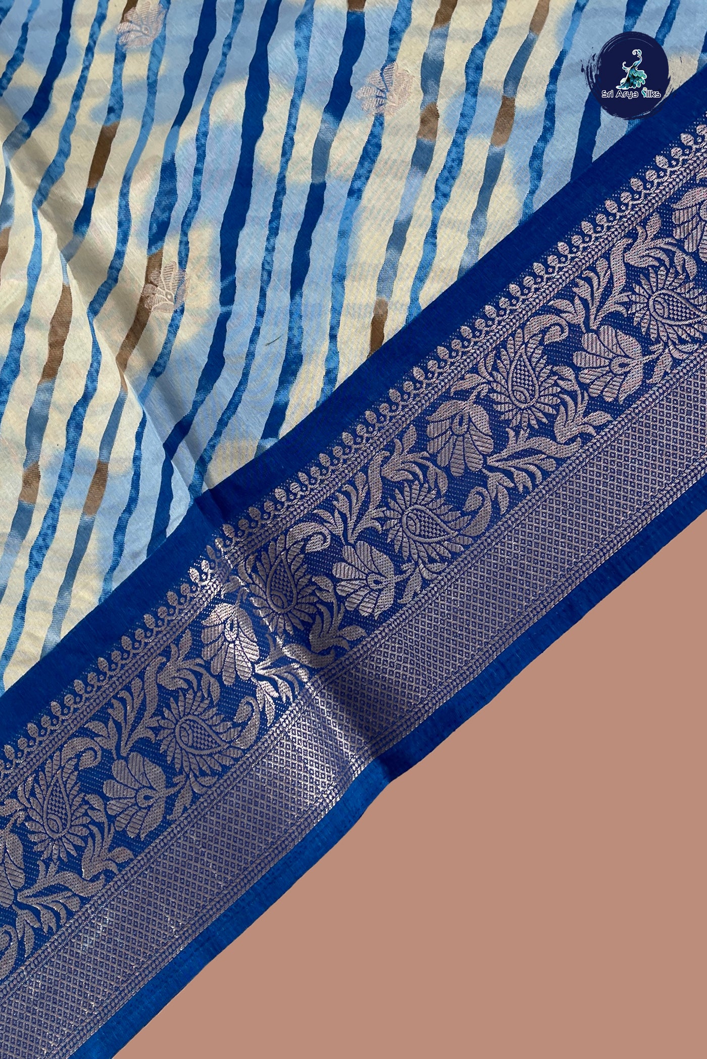 Off White Semi Crepe Silk Saree With Printed Pattern