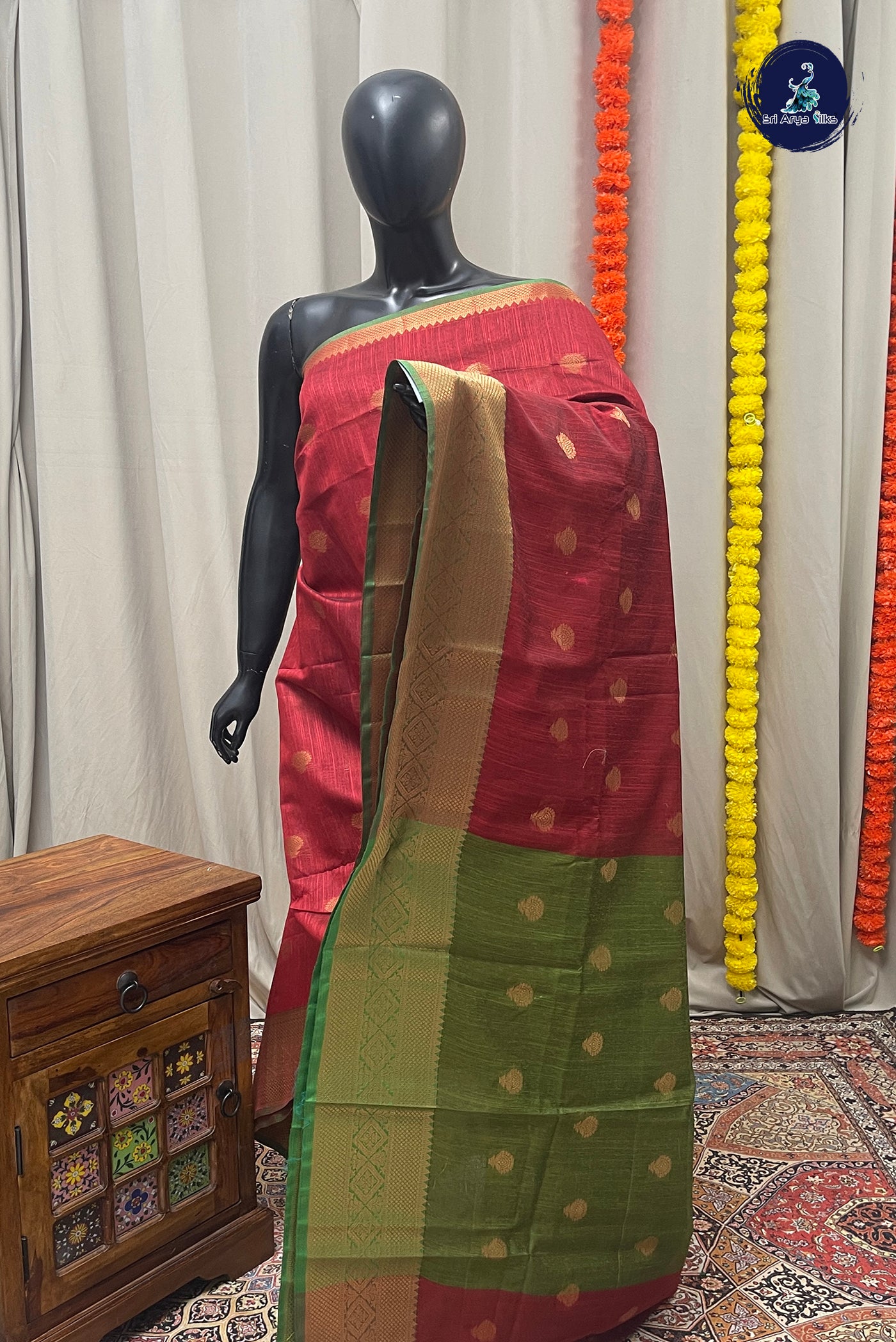 Maroon Raw Silk Saree With Zari Buttas Pattern
