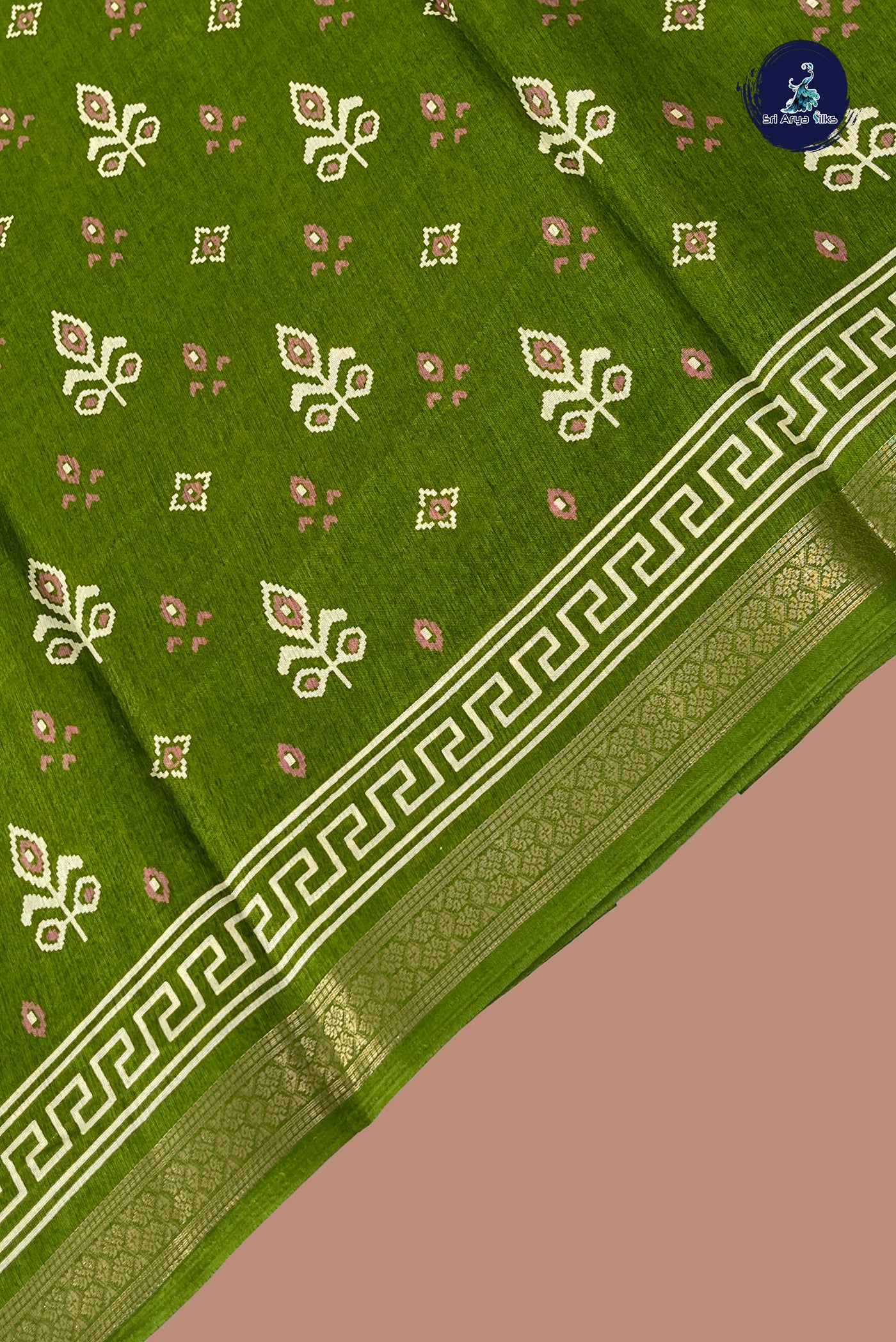 Green Semi Crepe Silk Saree With Printed Pattern