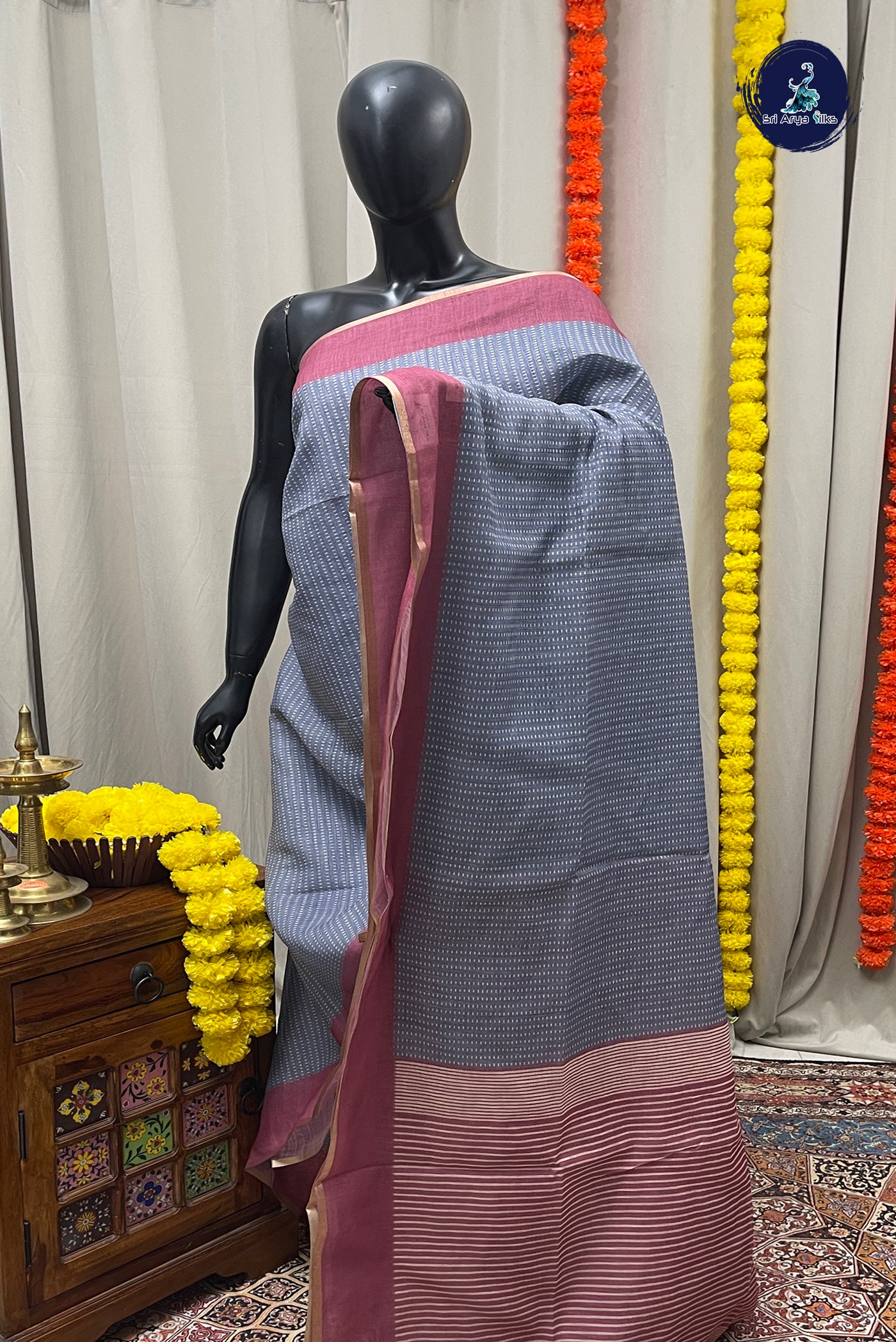 Grey Linen Saree With Printed Pattern