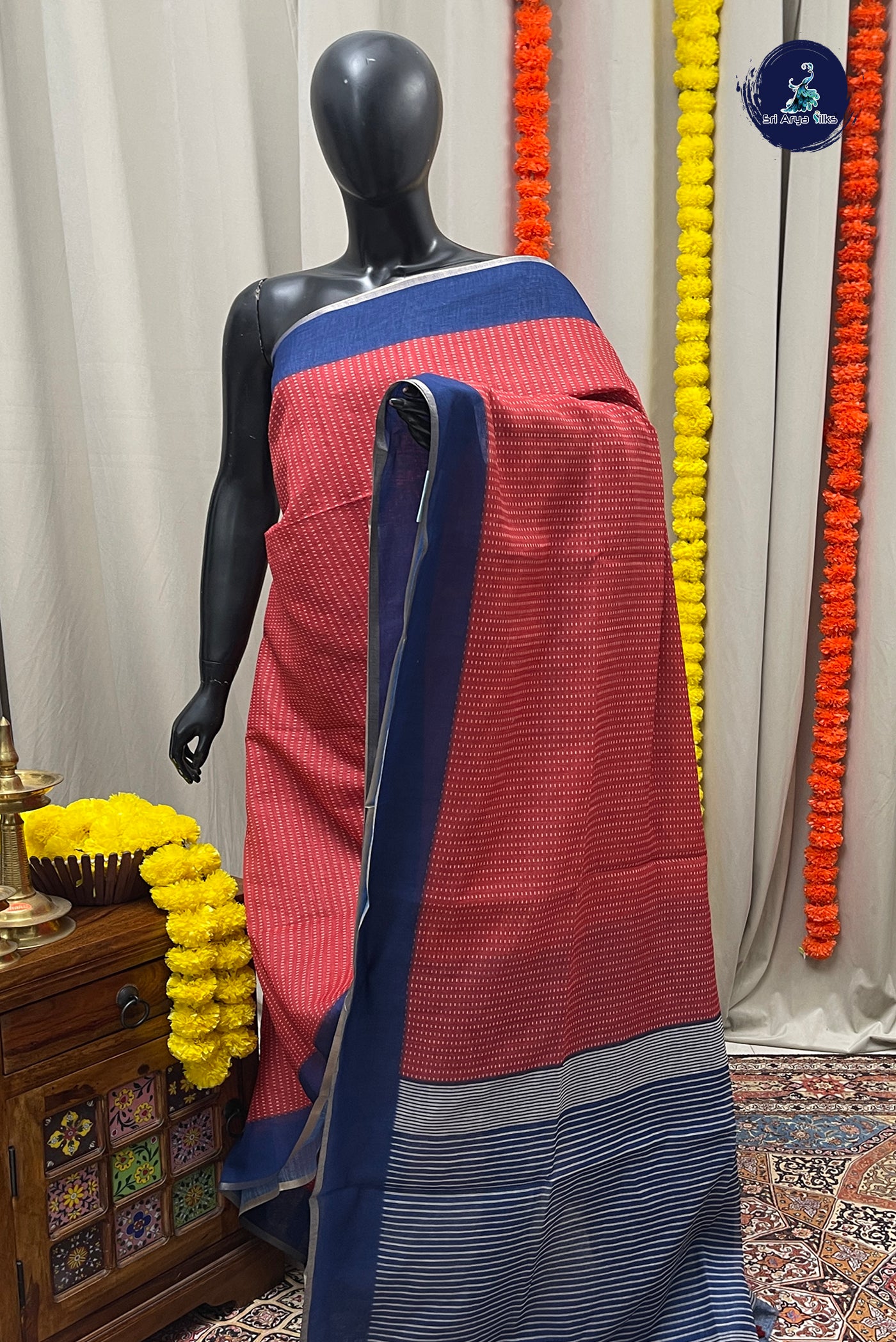 Red Linen Saree With Printed Pattern