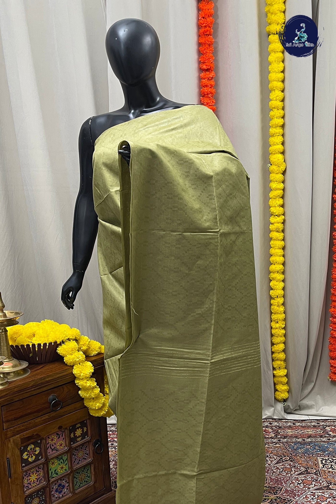 Mehendi Green Baswada Saree With Embossed Pattern