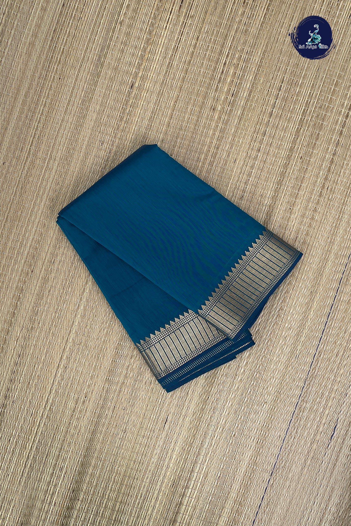 Peacock Green Budget Semi Silk Cotton Saree With Plain Pattern