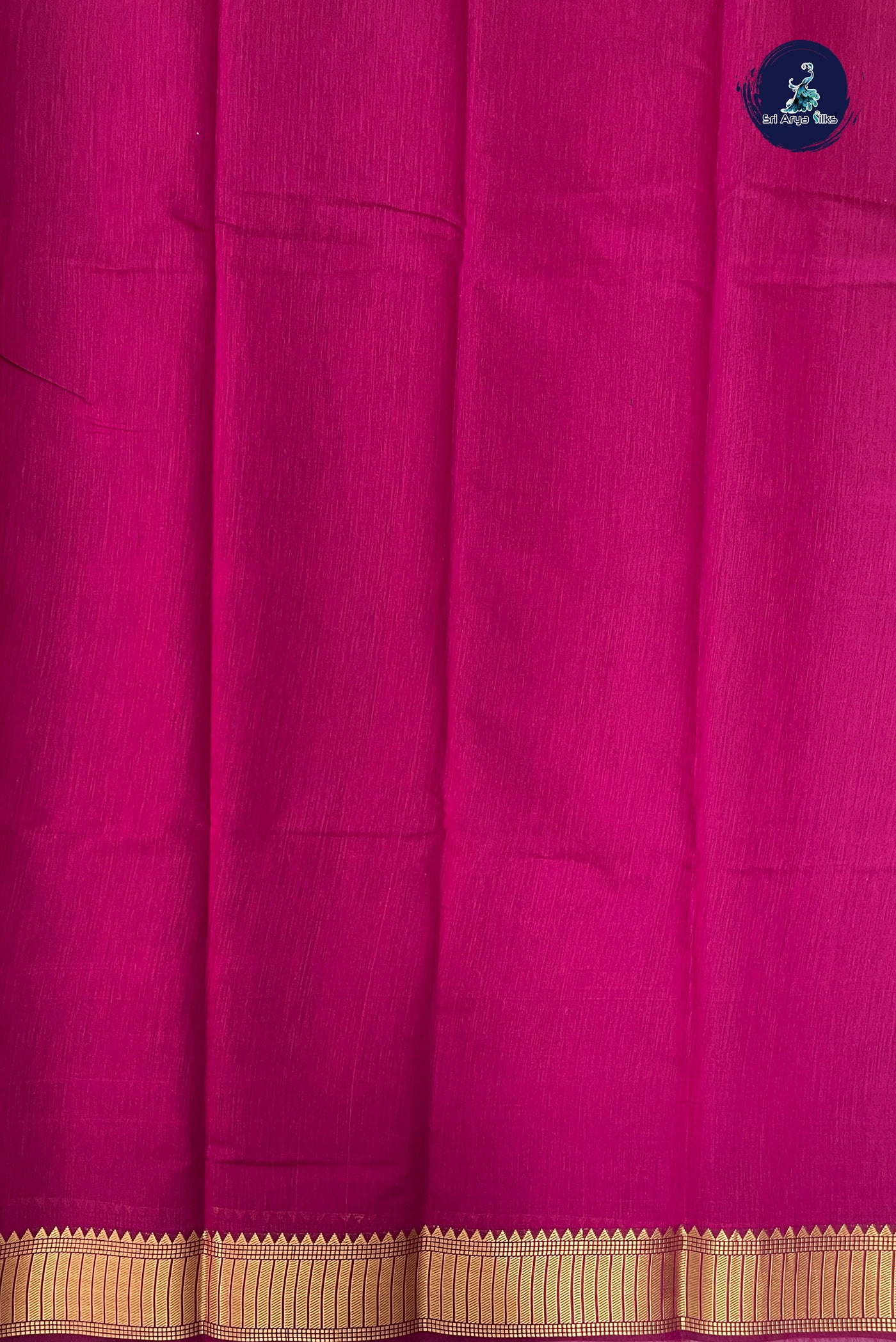 Magenta Budget Semi Silk Cotton Saree With Plain Pattern