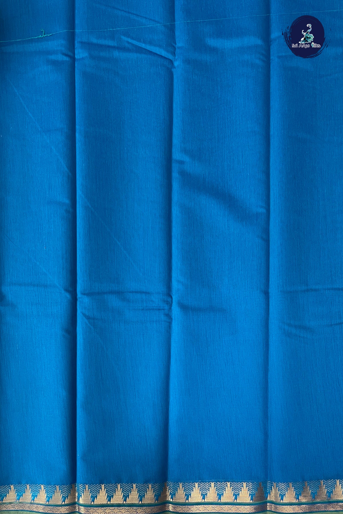 Sapphire Blue Budget Semi Silk Cotton Saree With Plain Pattern
