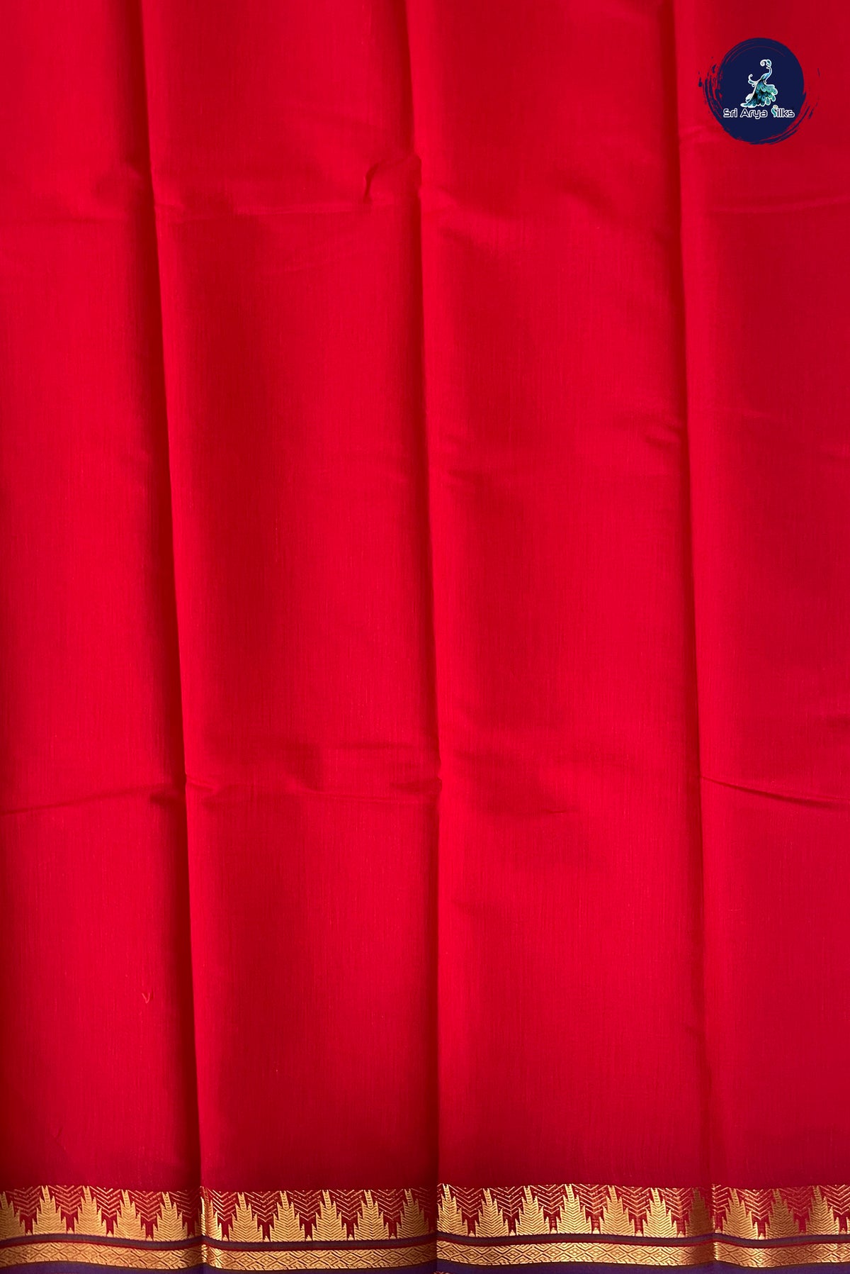 Red Budget Semi Silk Cotton Saree With Plain Pattern