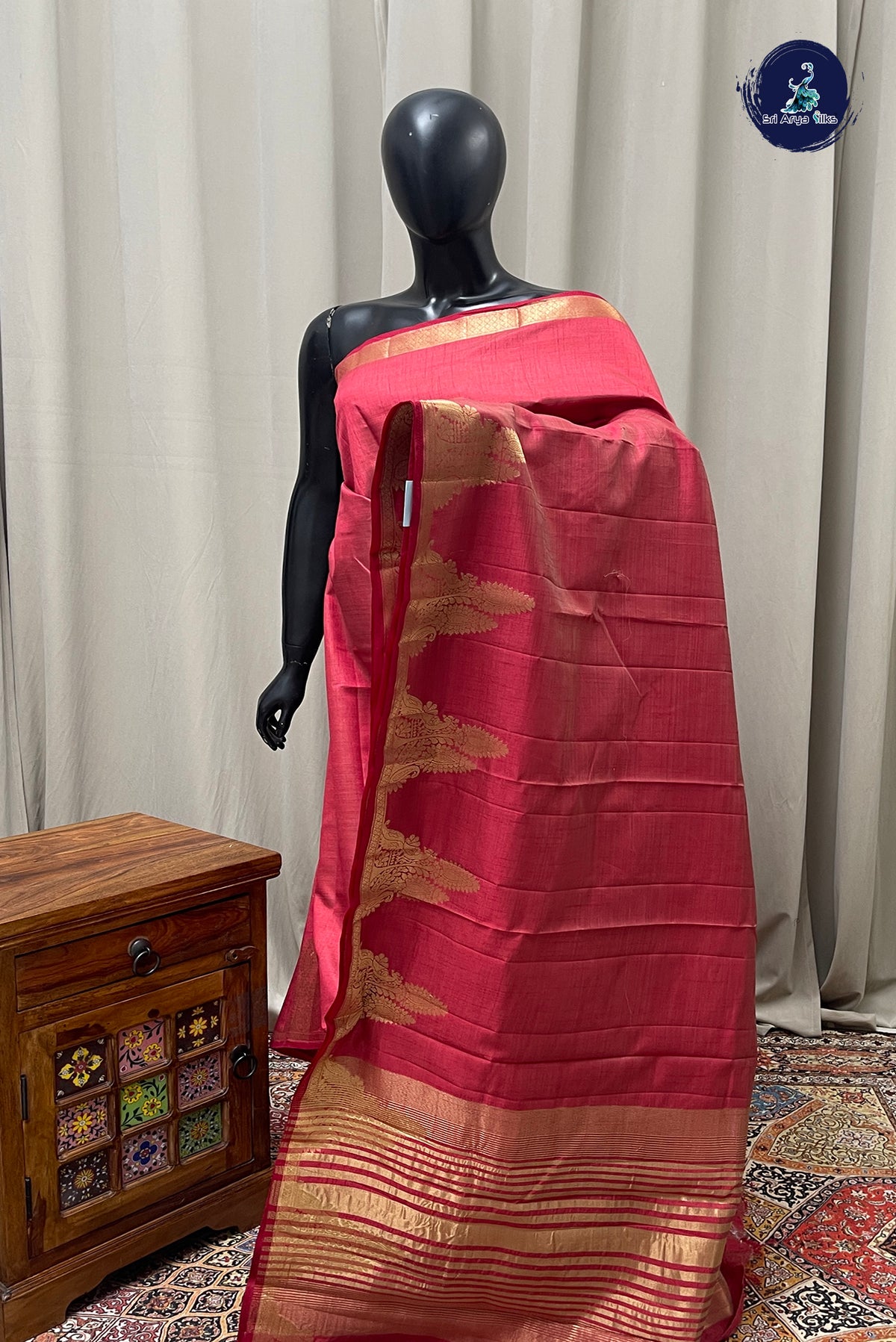 Red Semi Tussar Saree With Plain Pattern