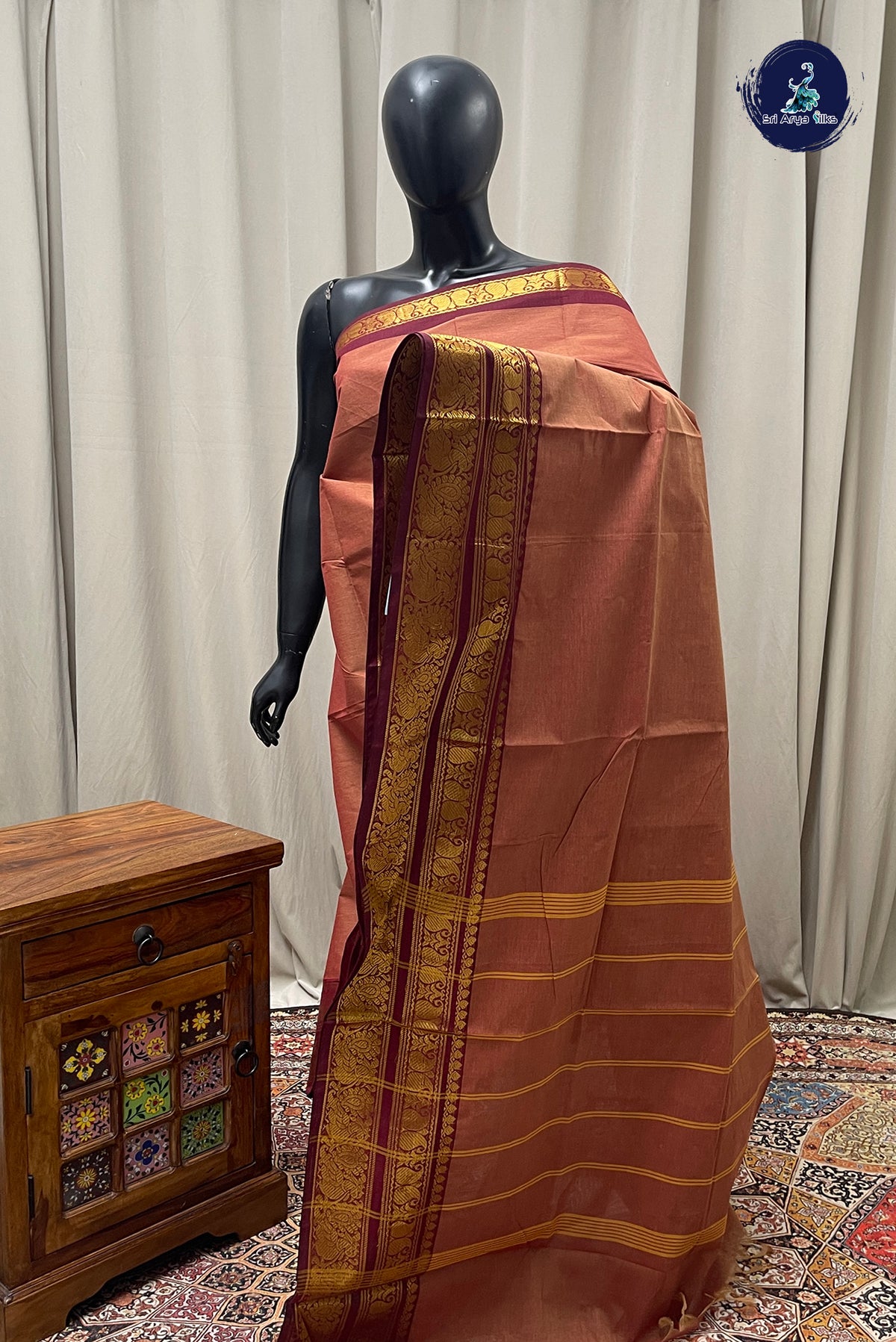 Brown Kanchi Cotton Saree With Plain Pattern