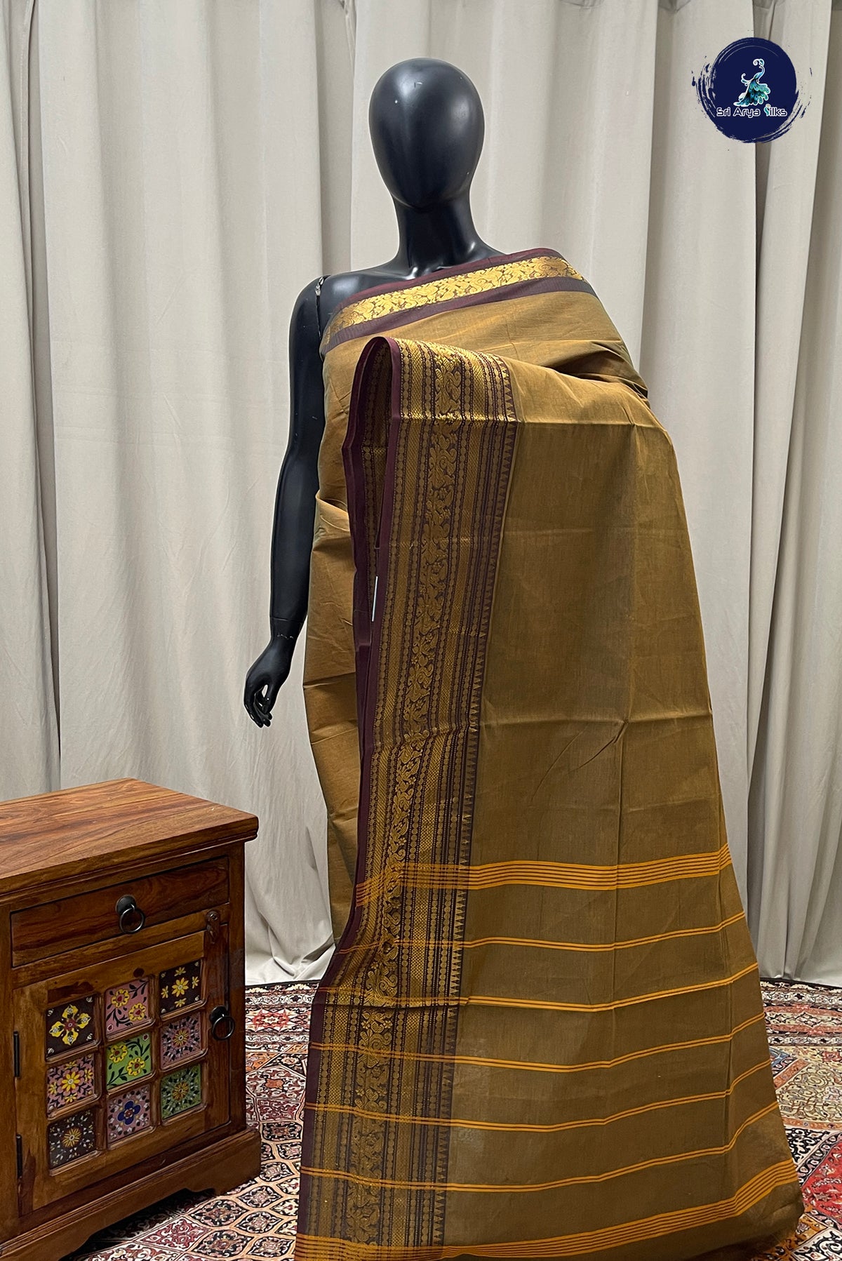 Yellowish Green Kanchi Cotton Saree With Plain Pattern