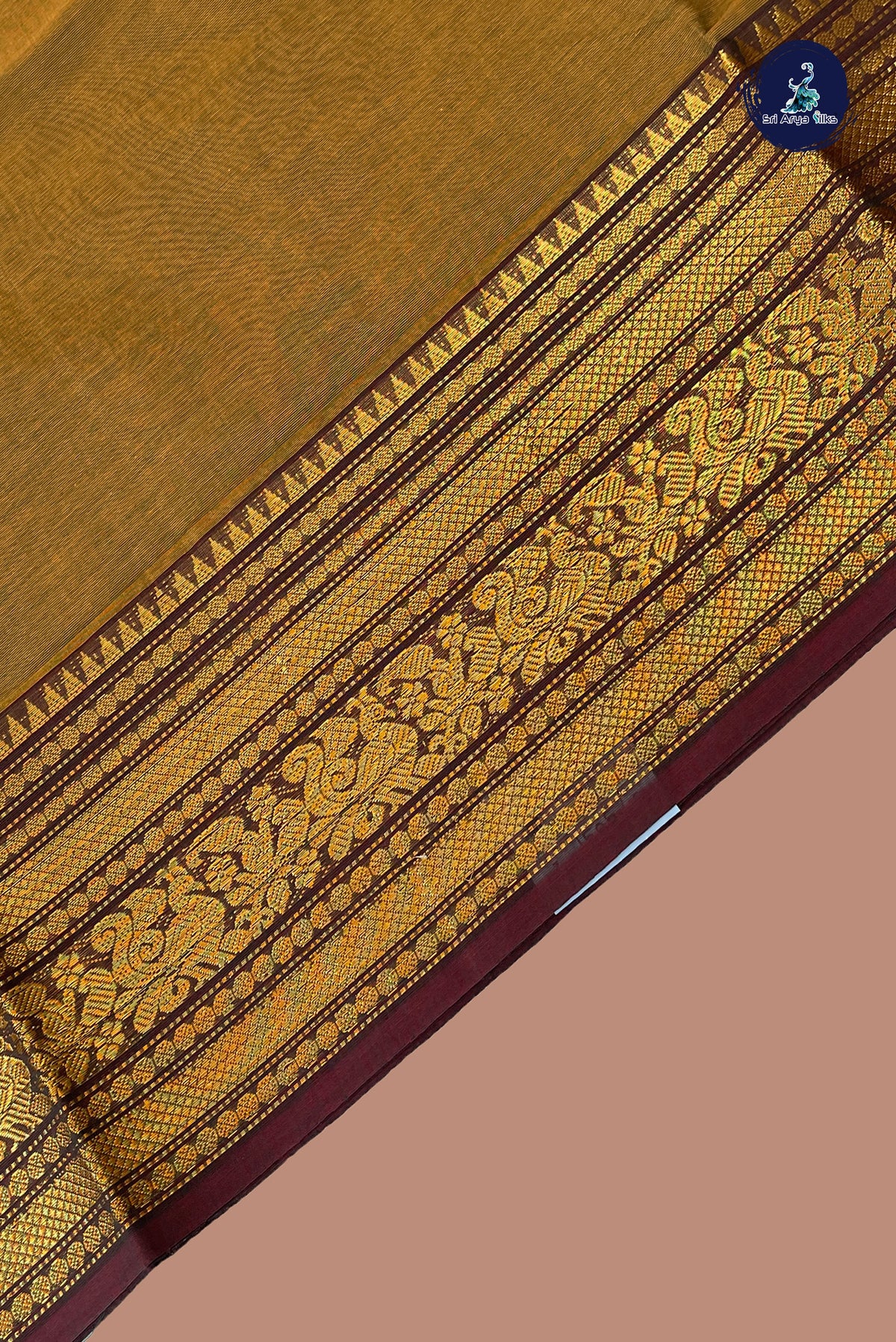 Yellowish Green Kanchi Cotton Saree With Plain Pattern