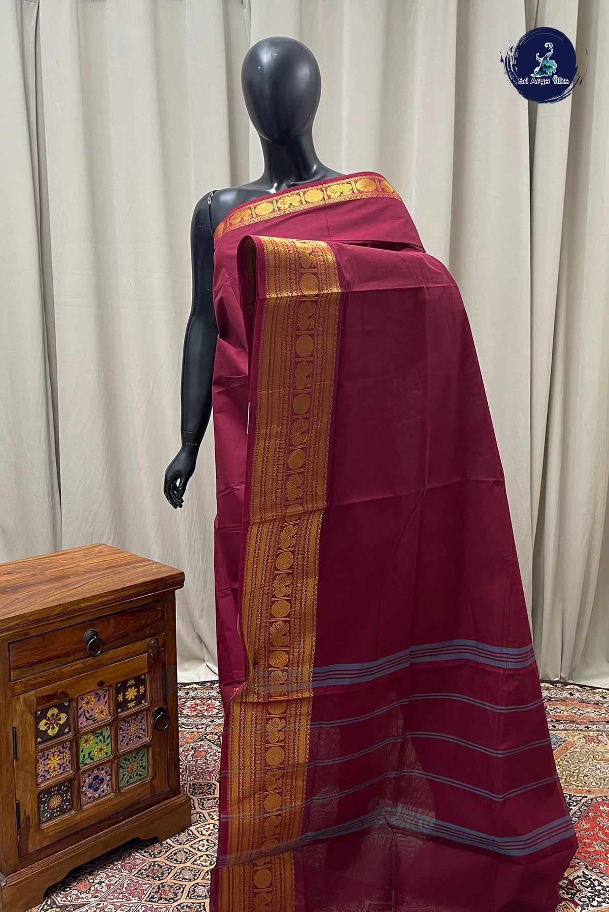 Arakku Kanchi Cotton Saree With Plain Pattern