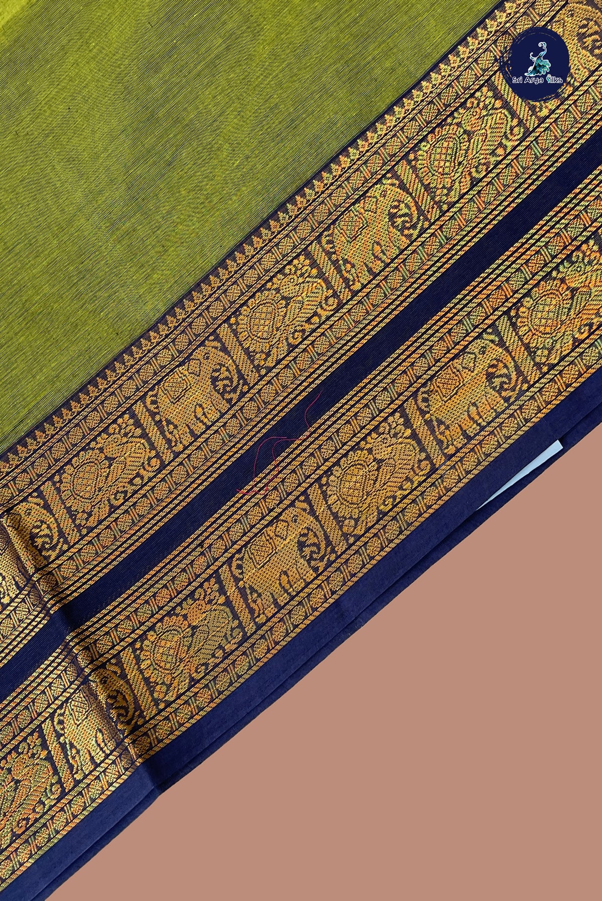 Green Kanchi Cotton Saree With Plain Pattern