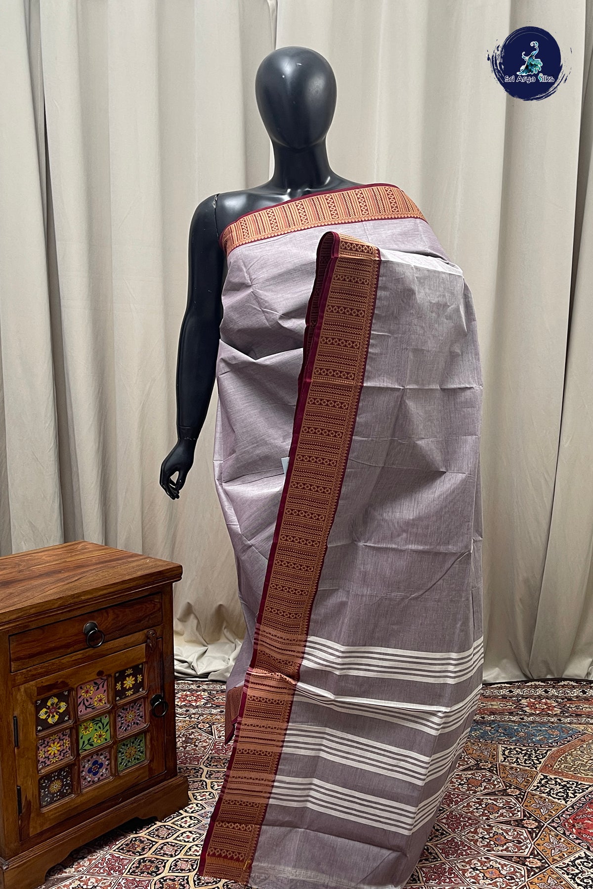 Grey Chettinad Cotton Saree With Plain Pattern