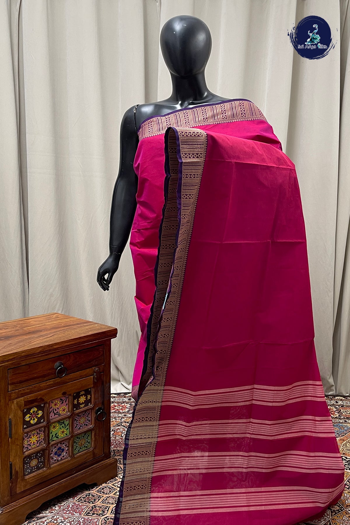 Reddish Pink Chettinad Cotton Saree With Plain Pattern