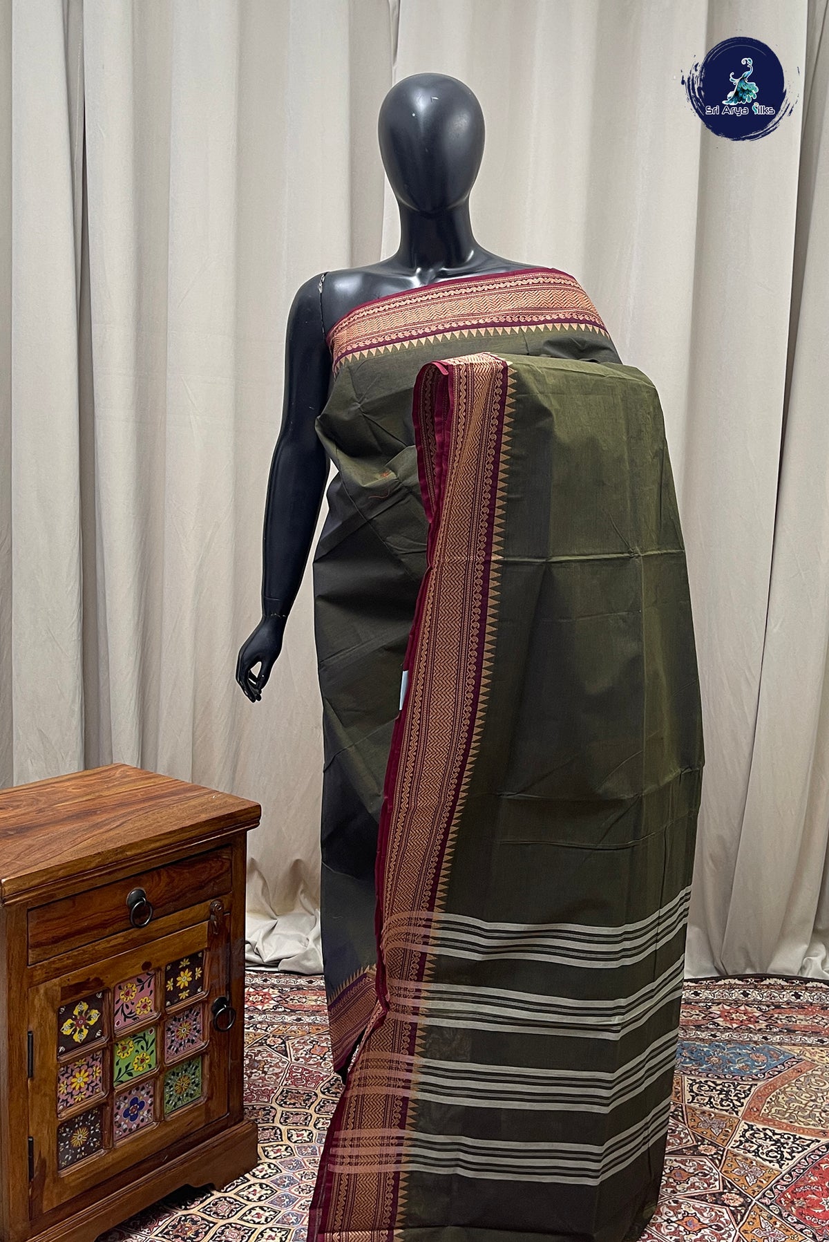 Dark Green Chettinad Cotton Saree With Plain Pattern