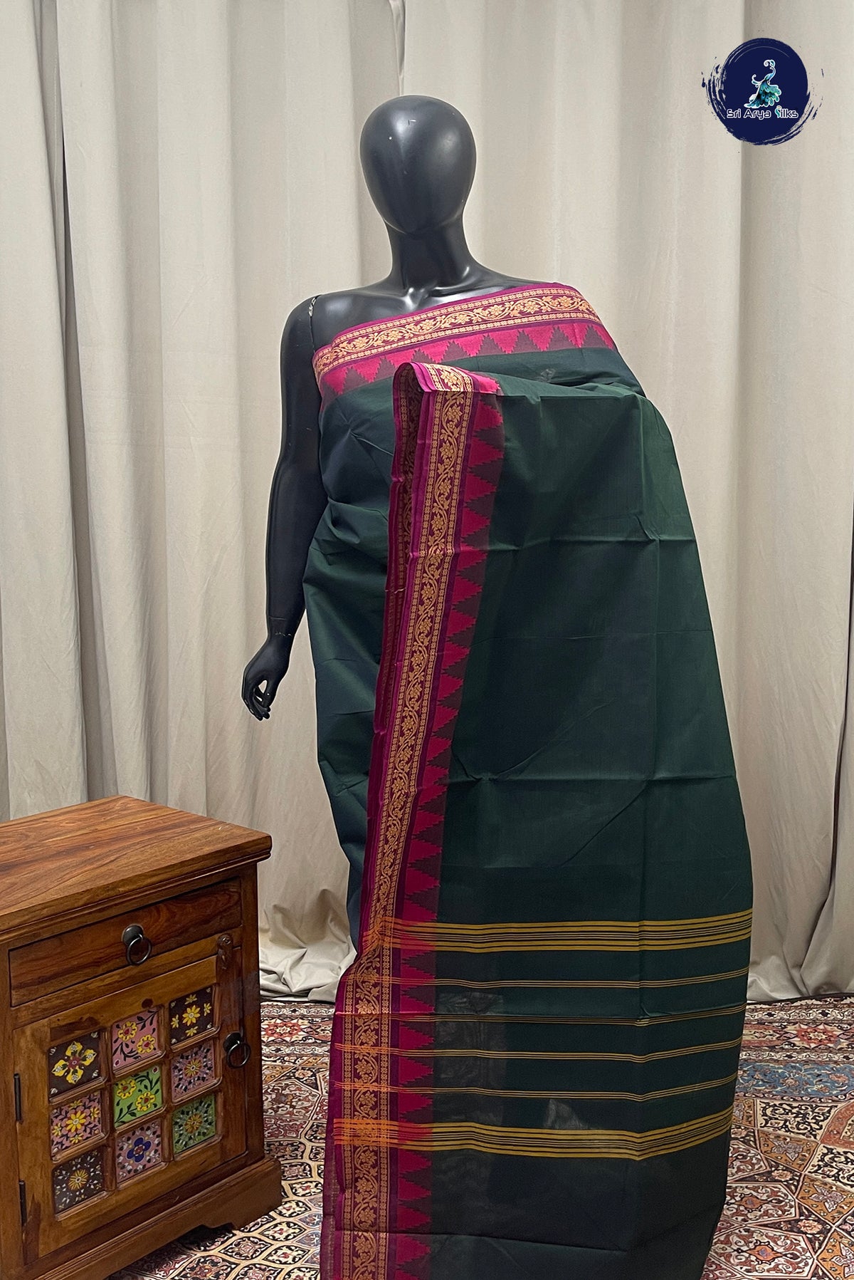 Dark Green Chettinad Cotton Saree With Plain Pattern