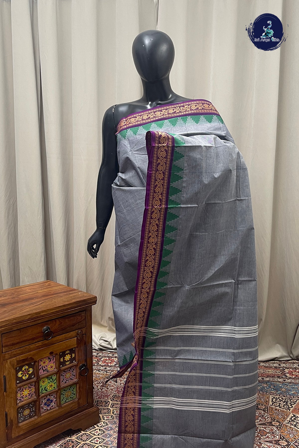 Grey Chettinad Cotton Saree With Plain Pattern