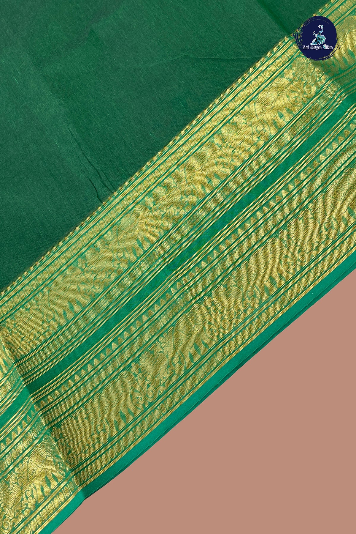 Green Kanchi Cotton Saree With Plain Pattern