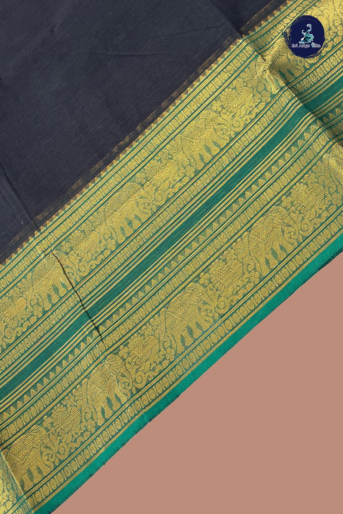 Black Kanchi Cotton Saree With Plain Pattern