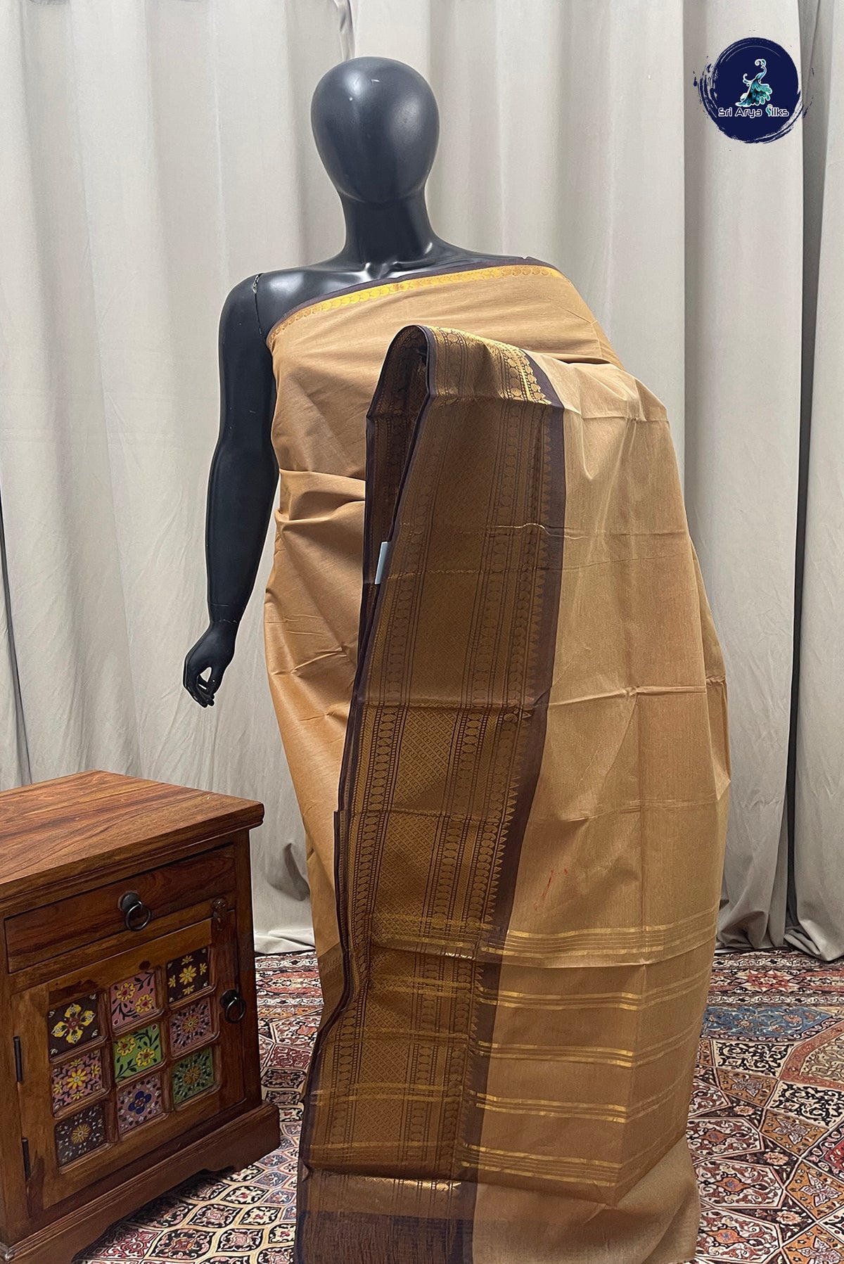 Beige Kanchi Cotton Saree With Plain Pattern