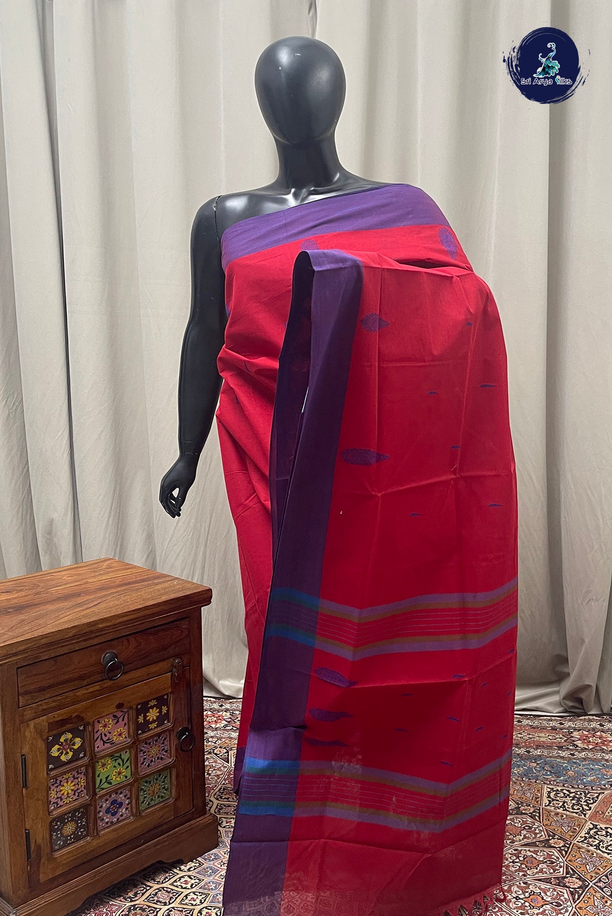 Red Kanchi Cotton Saree With Buttas Pattern