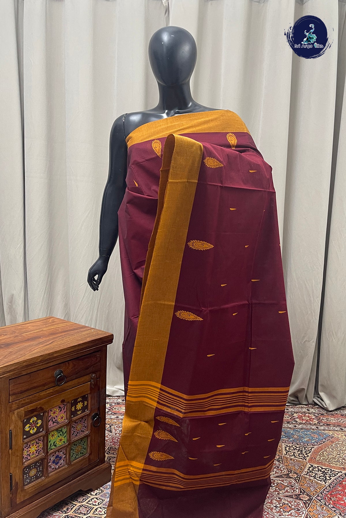 Maroon Kanchi Cotton Saree With Buttas Pattern