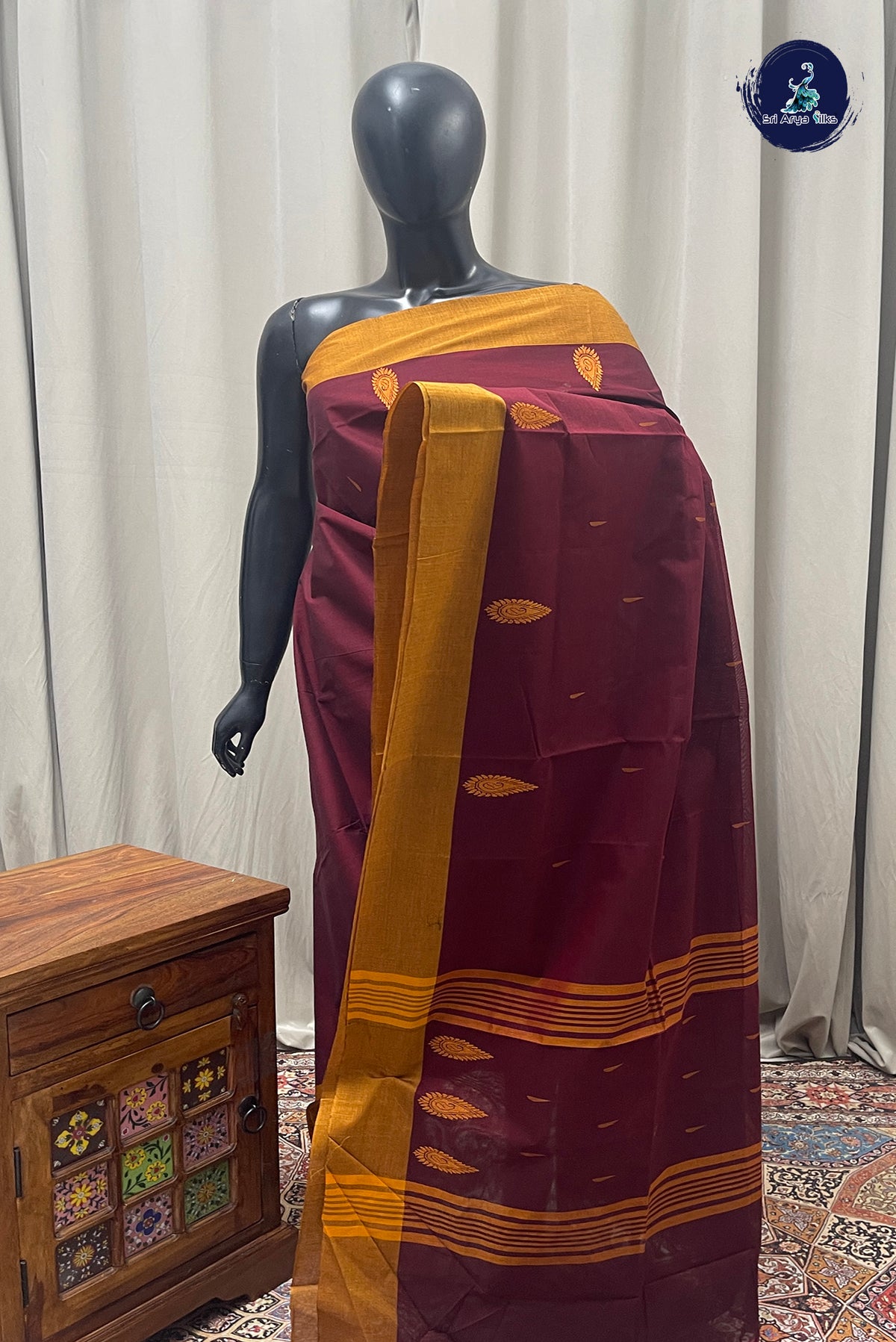 Maroon Kanchi Cotton Saree With Buttas Pattern