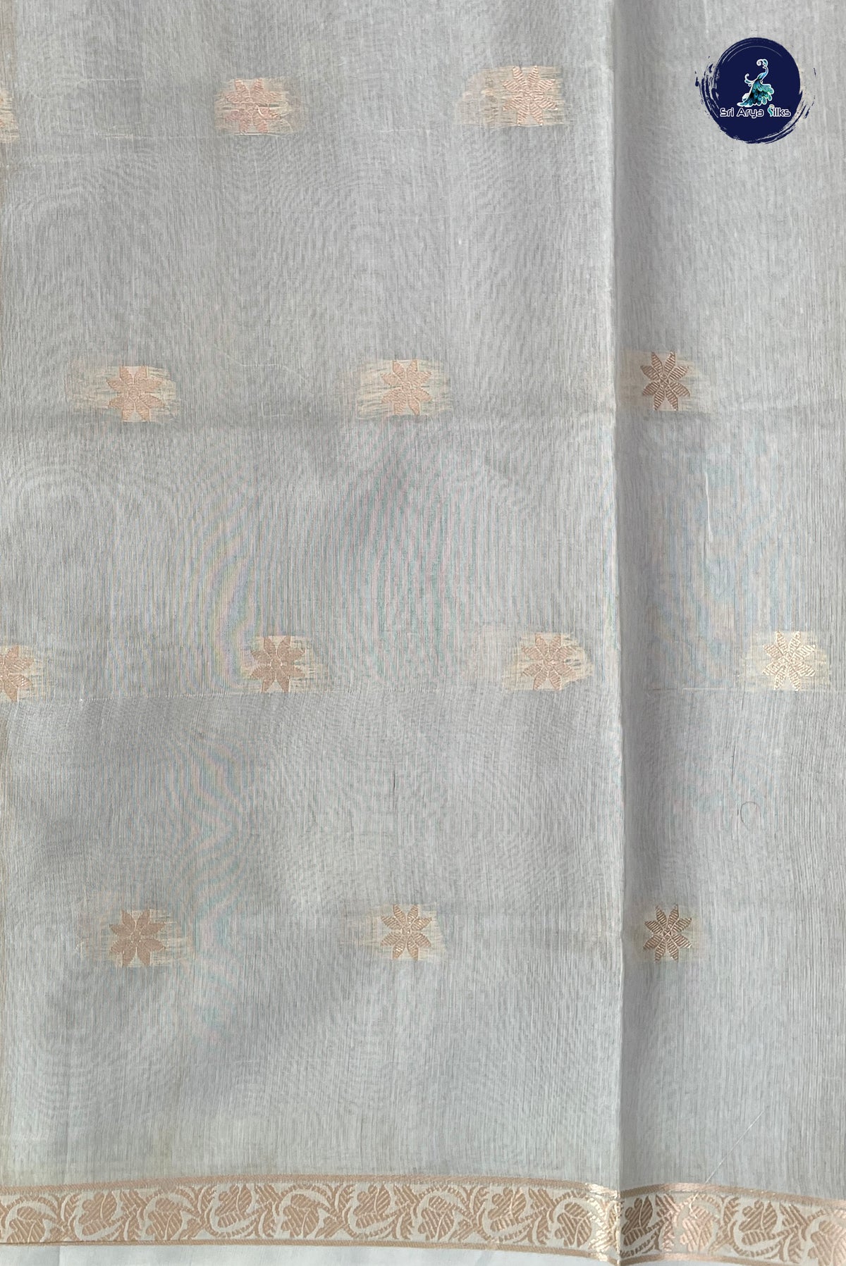 Ivory Maheswari Silk Cotton Sarees With Zari Buttas Pattern