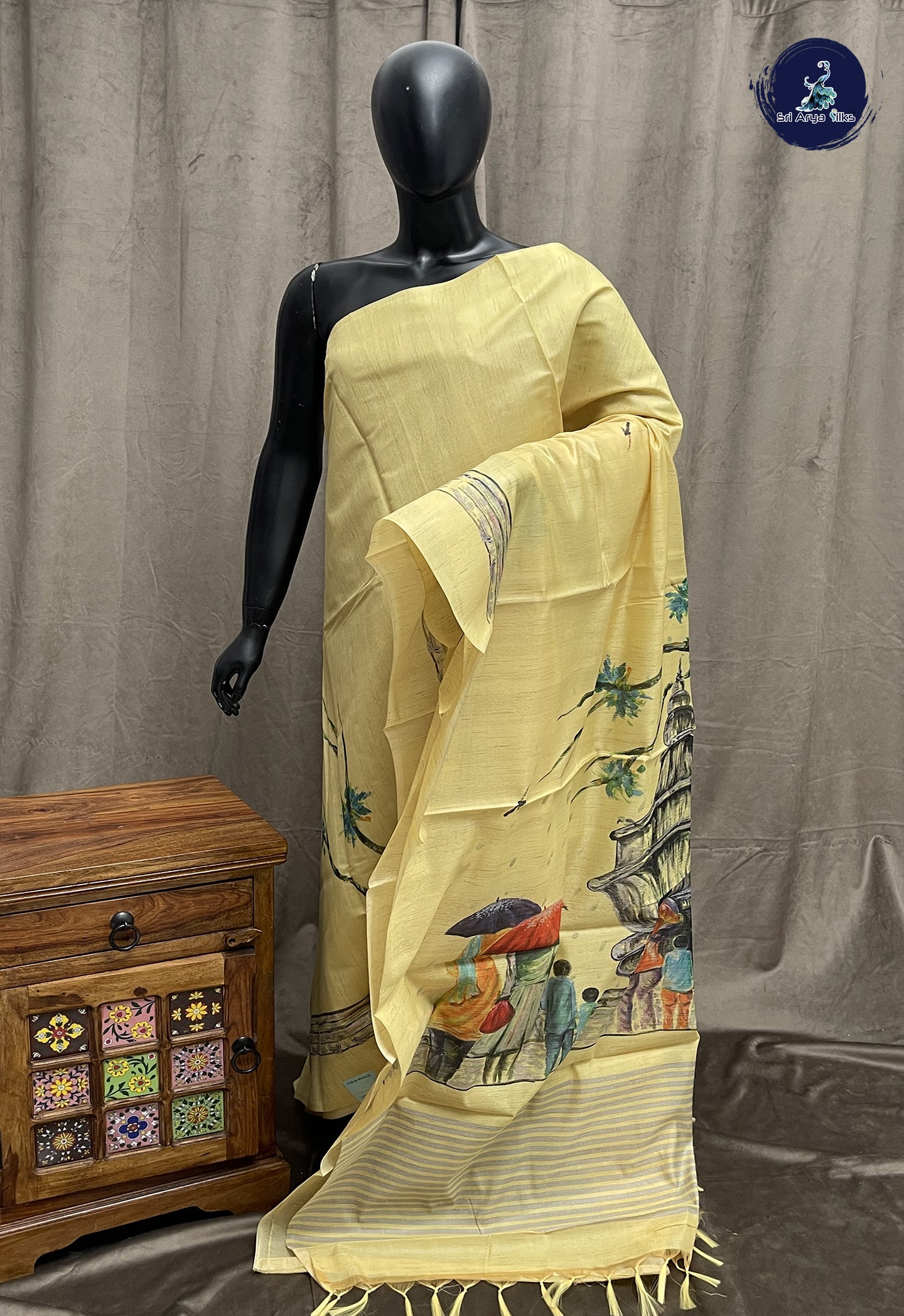 Creamish Yellow Raw Silk Saree With Printed Pattern